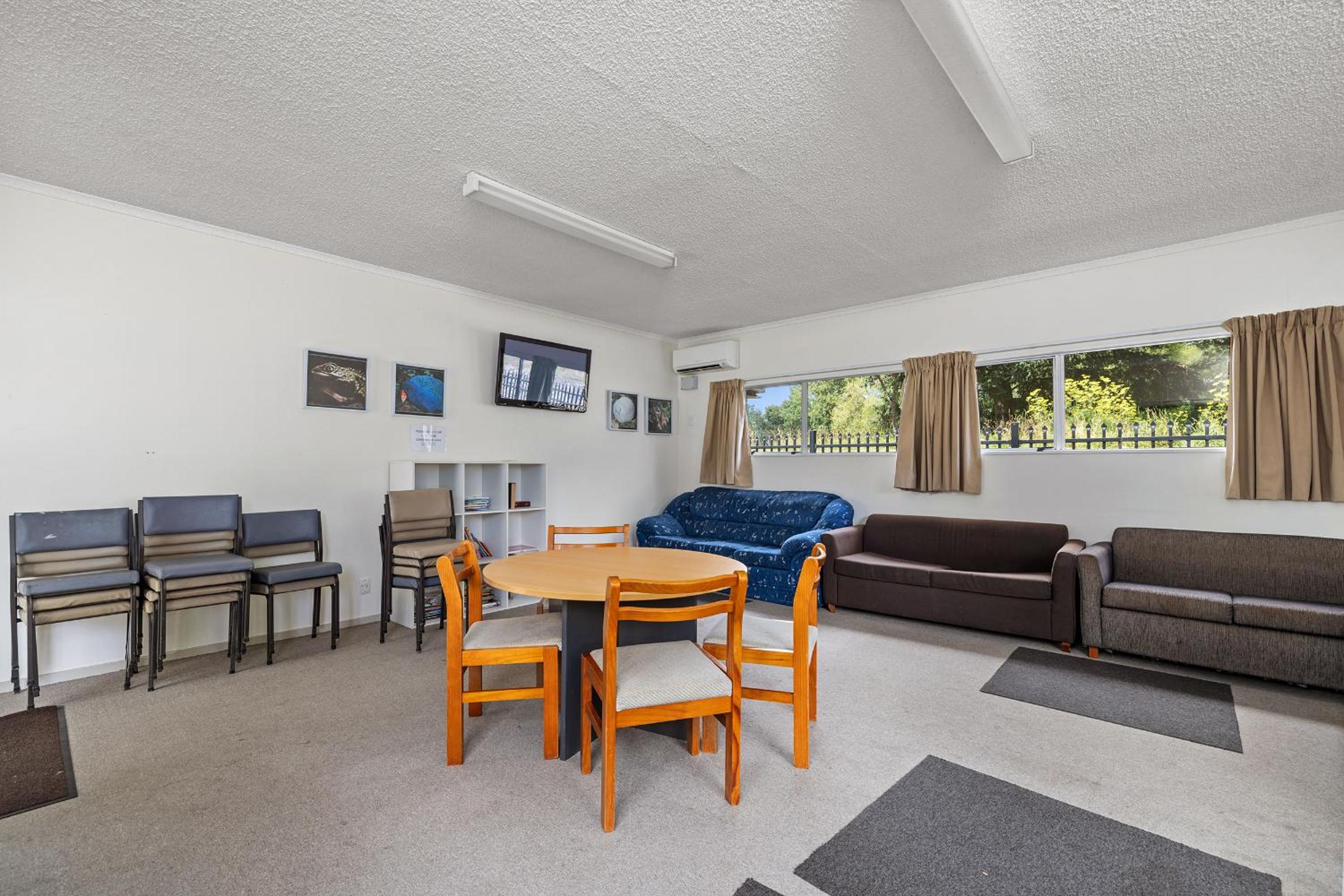 Standard Family Room - Photo 8
