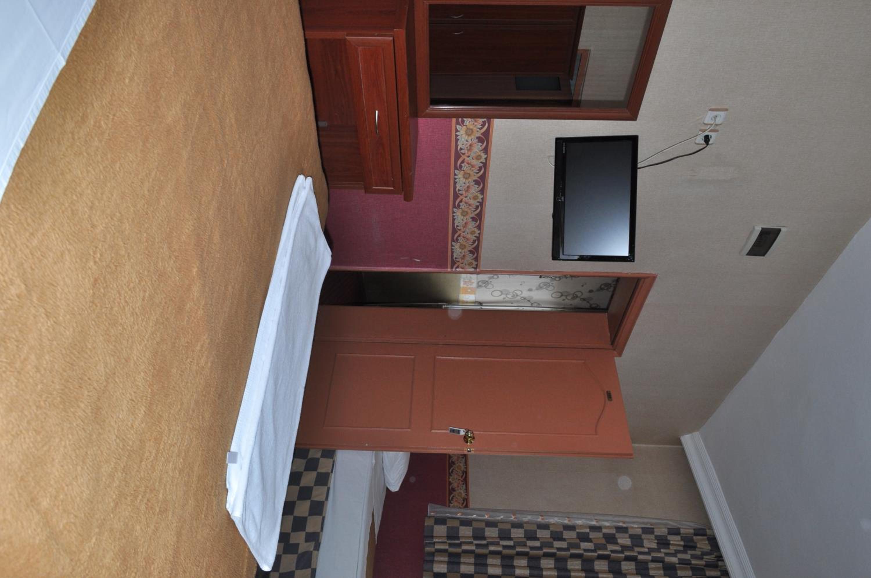 Standard Triple Room - Photo 3
