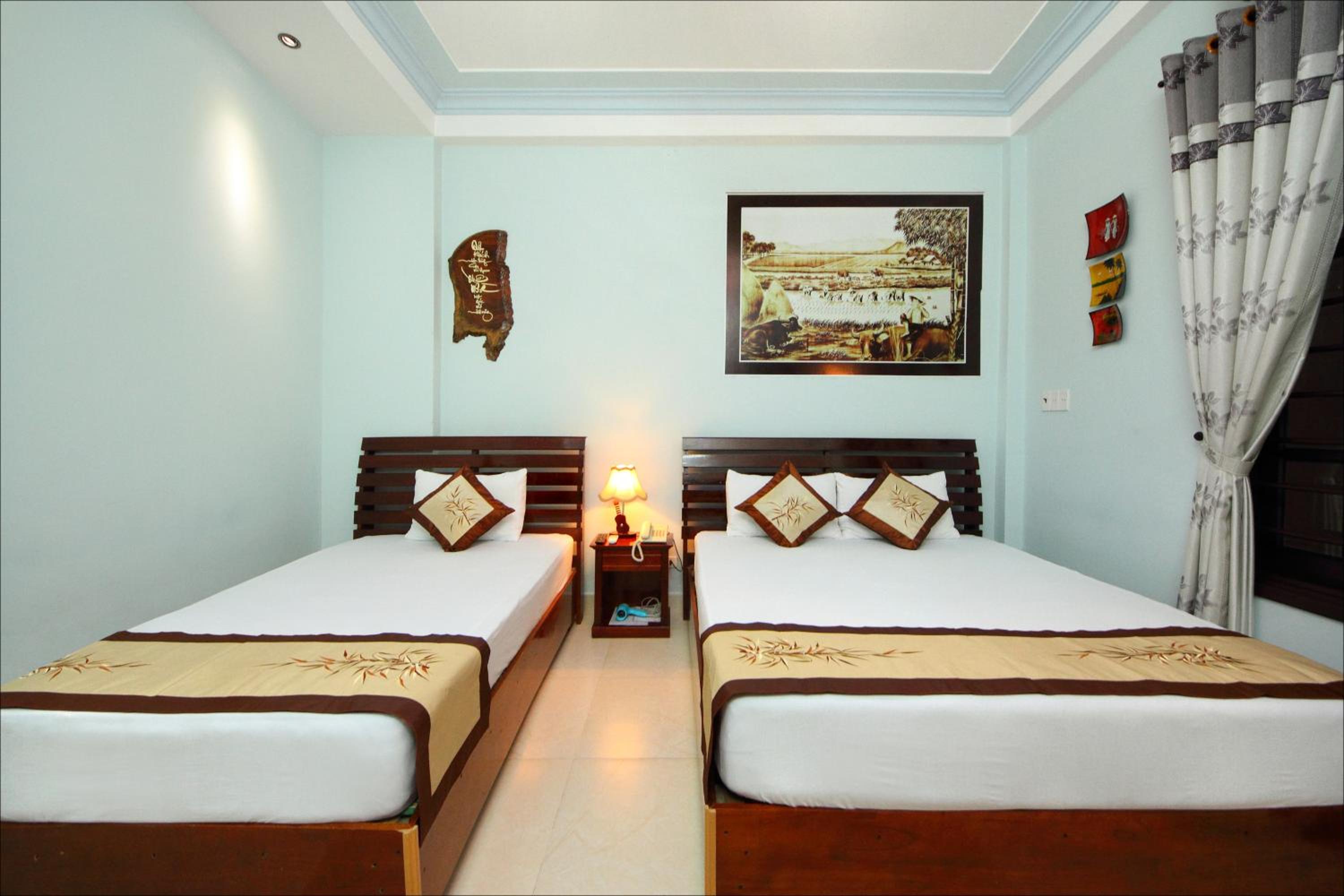 Twin Room with Window