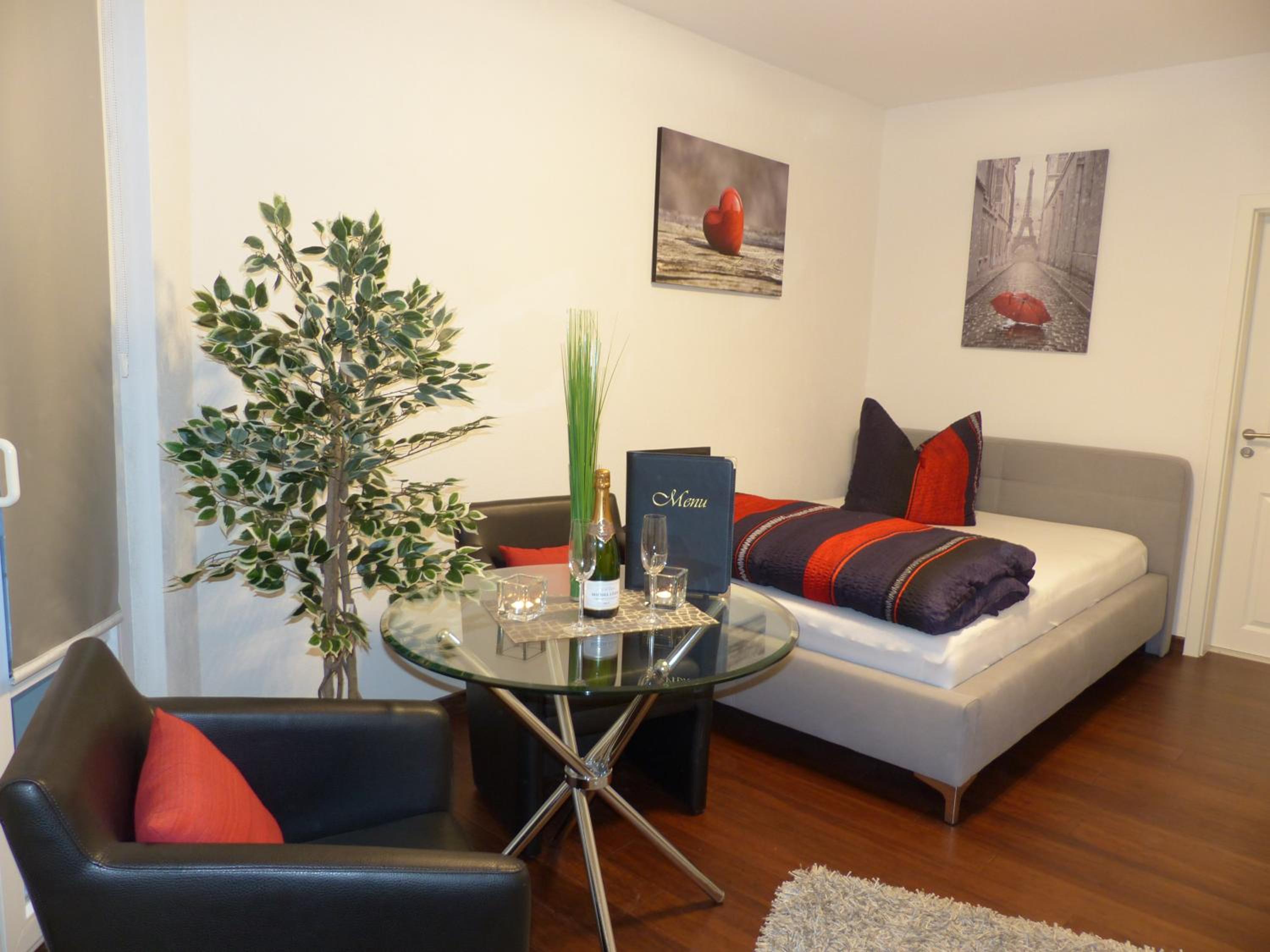 Double Room - Photo 8