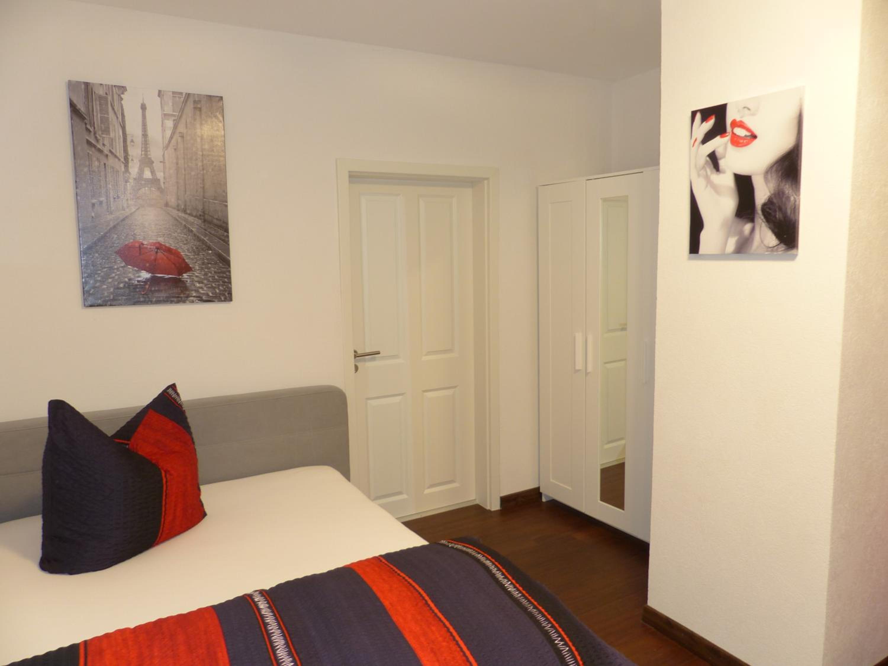 Double Room - Photo 9