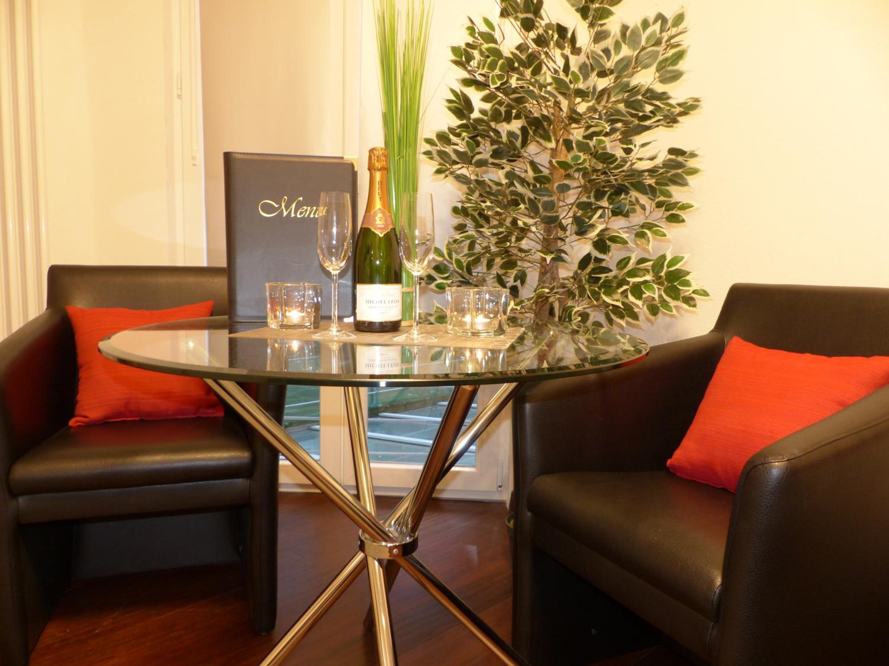 Double Room - Photo 7