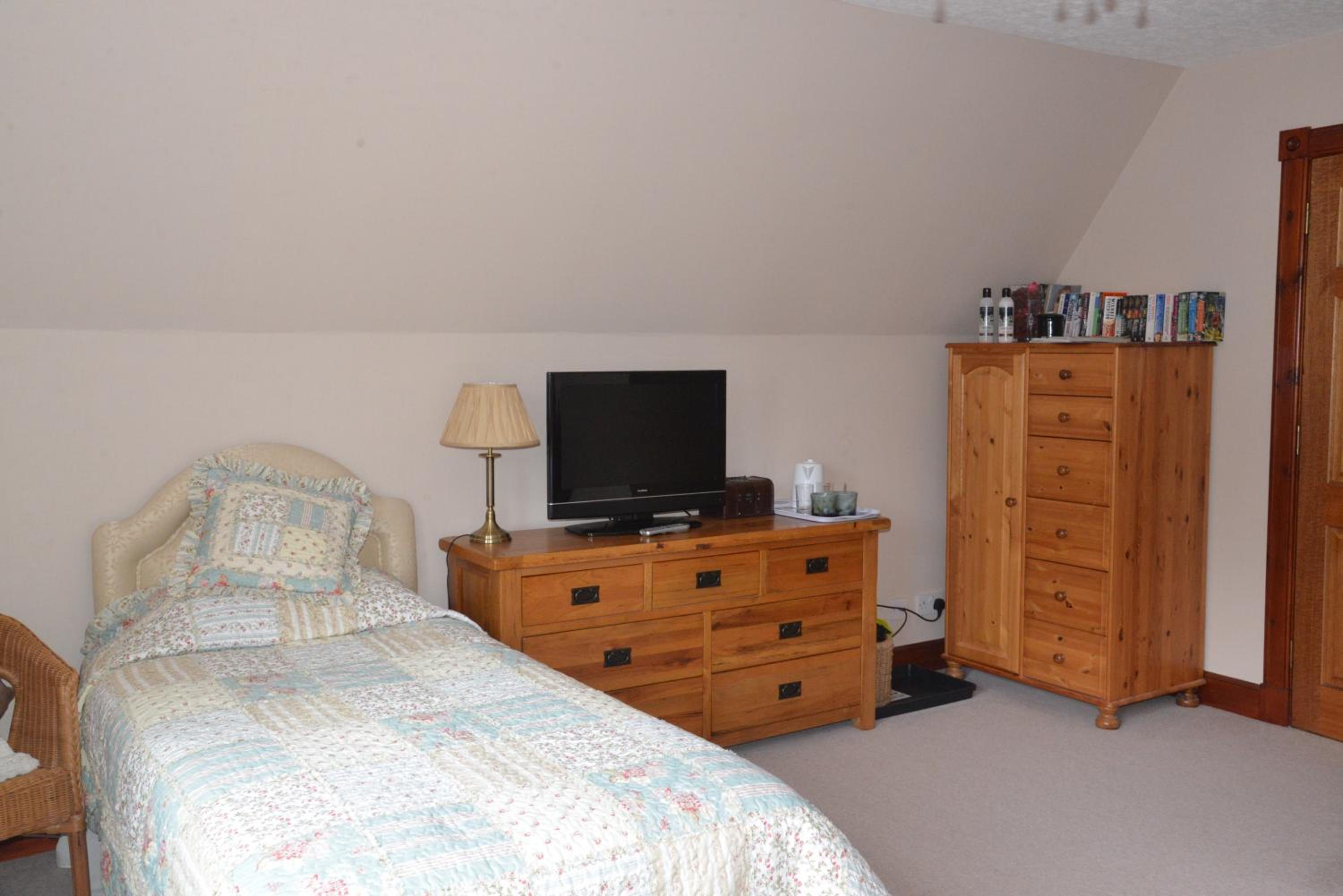 Deluxe King Room photo 2