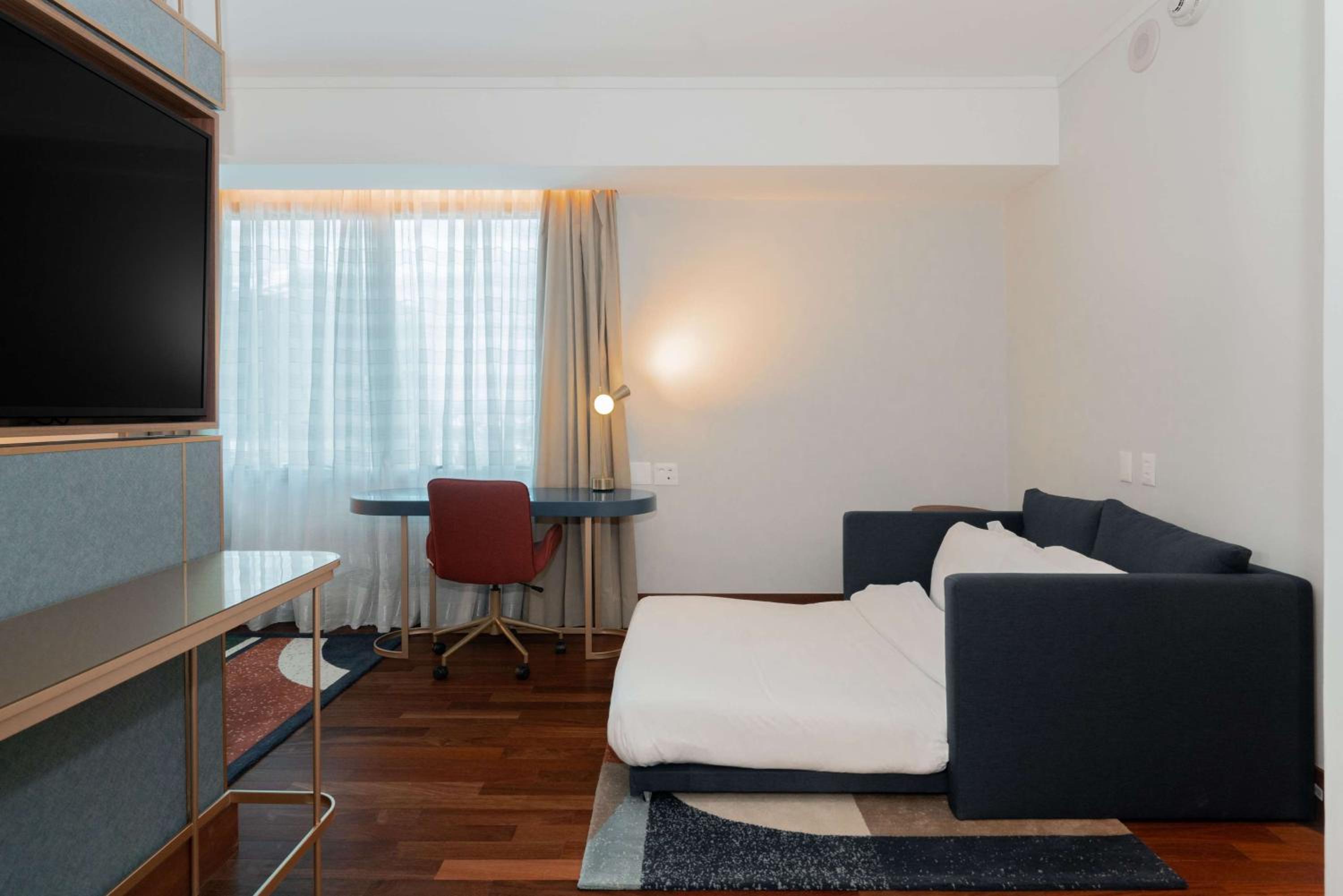 Premium King Room - Photo 1