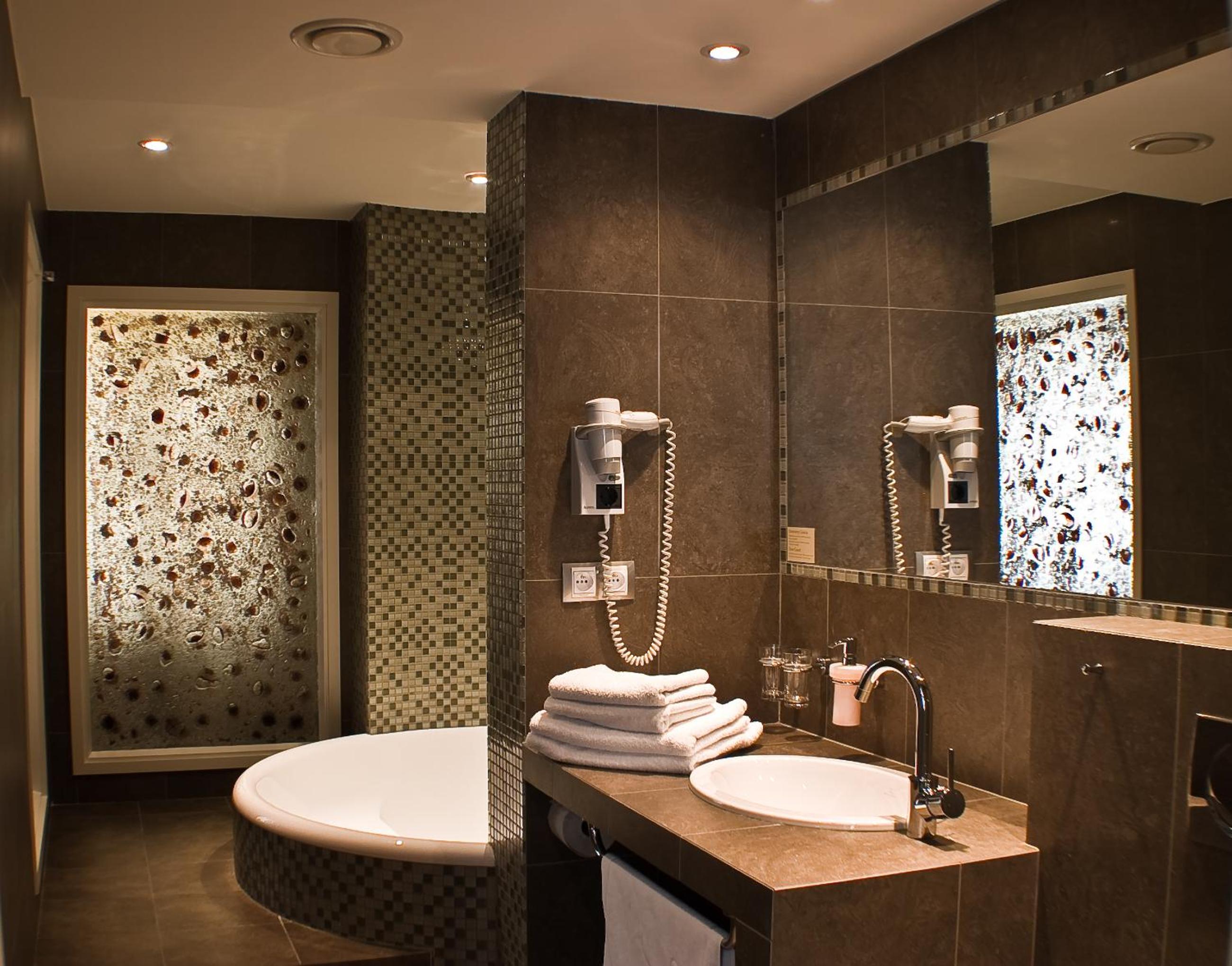 Double Room - Photo 10