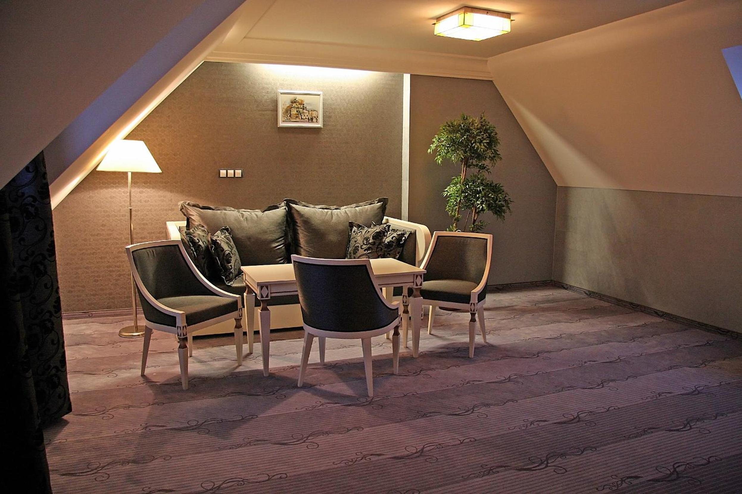 Apartment - Photo 1