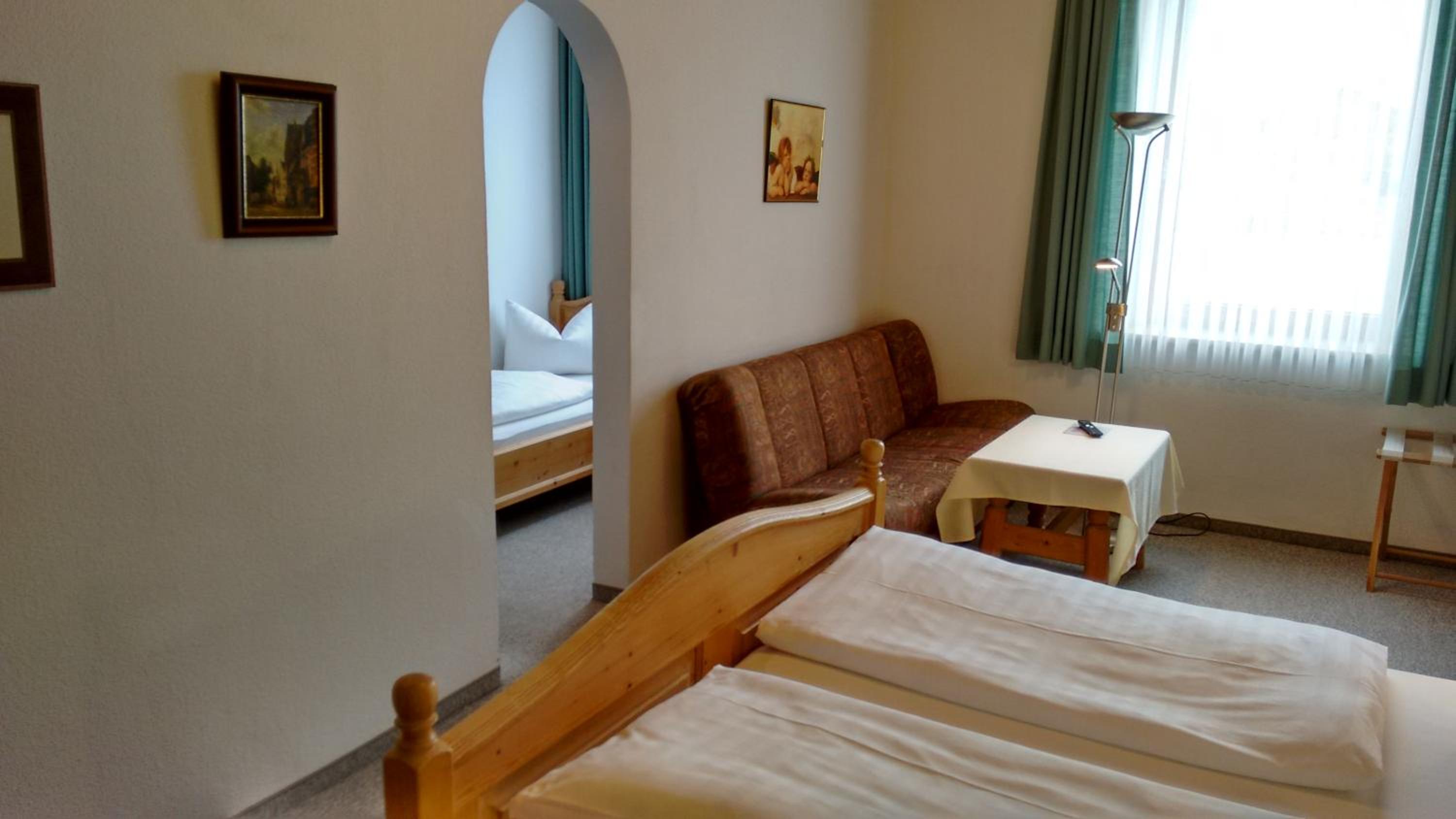 Triple Room - Photo 5