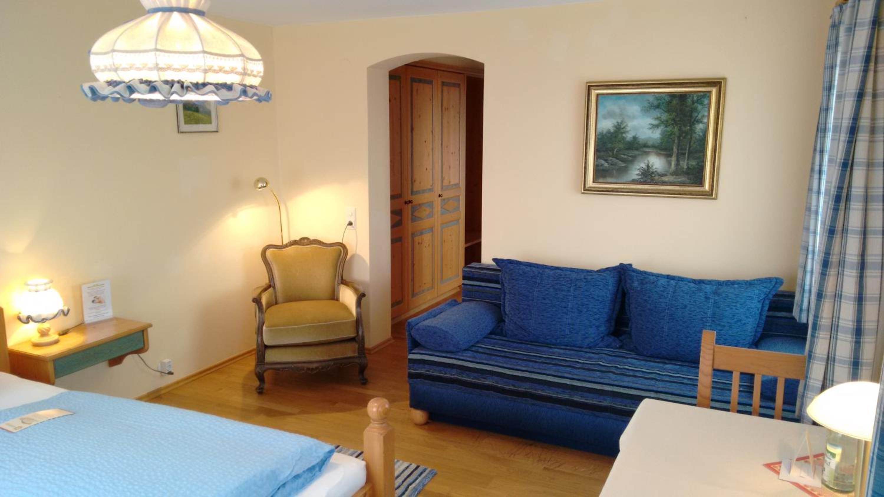 Double Room - Photo 9
