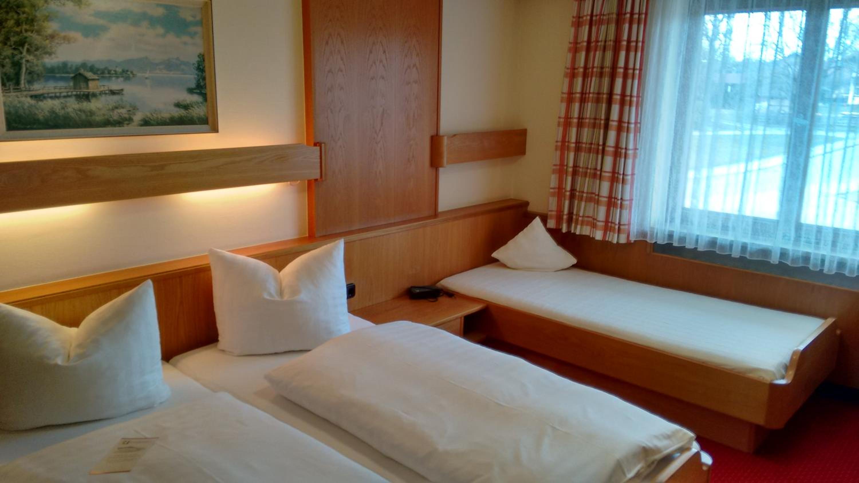 Triple Room - Photo 1