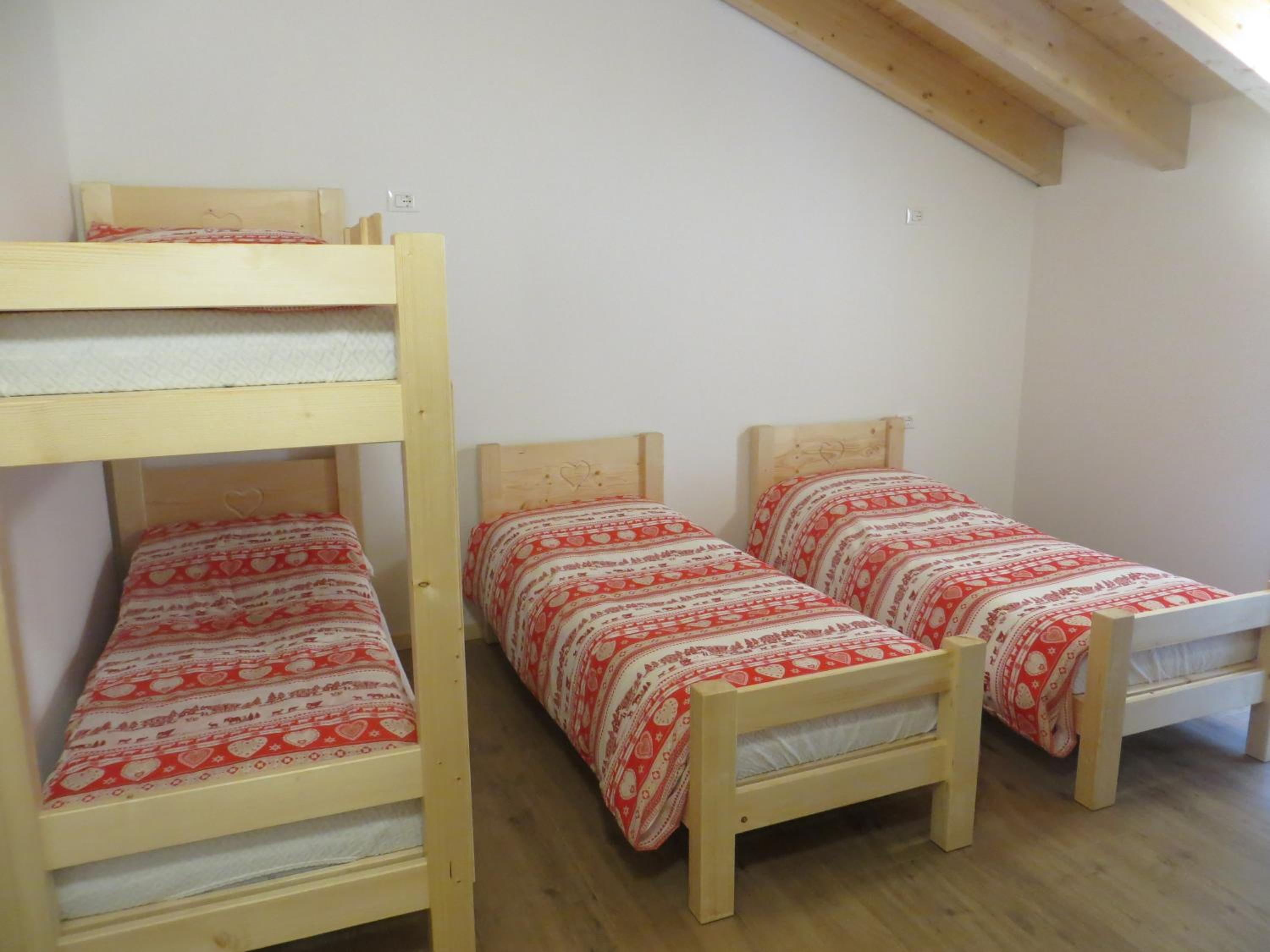 Quadruple Room - Photo 4