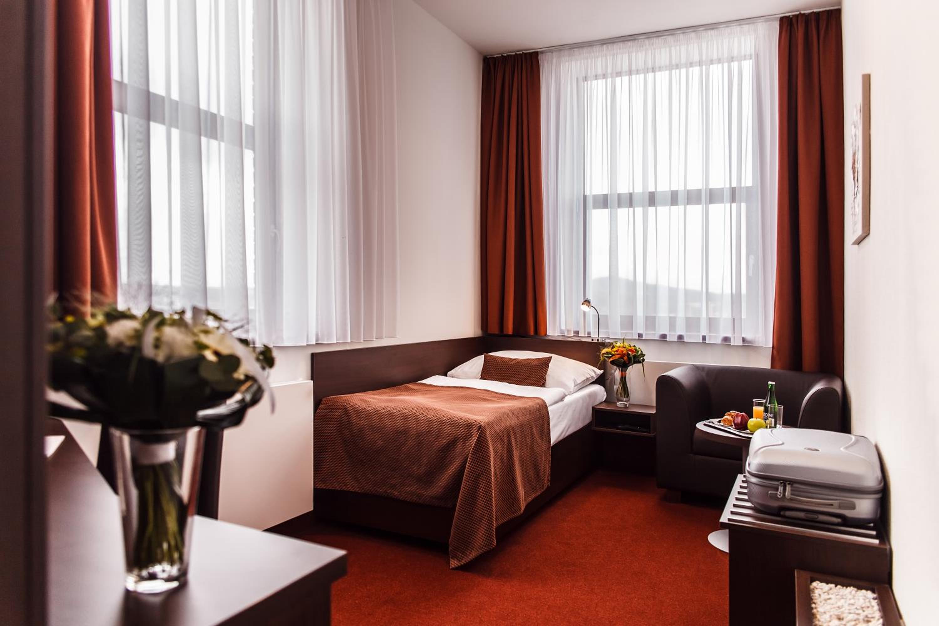 Single Room photo 1