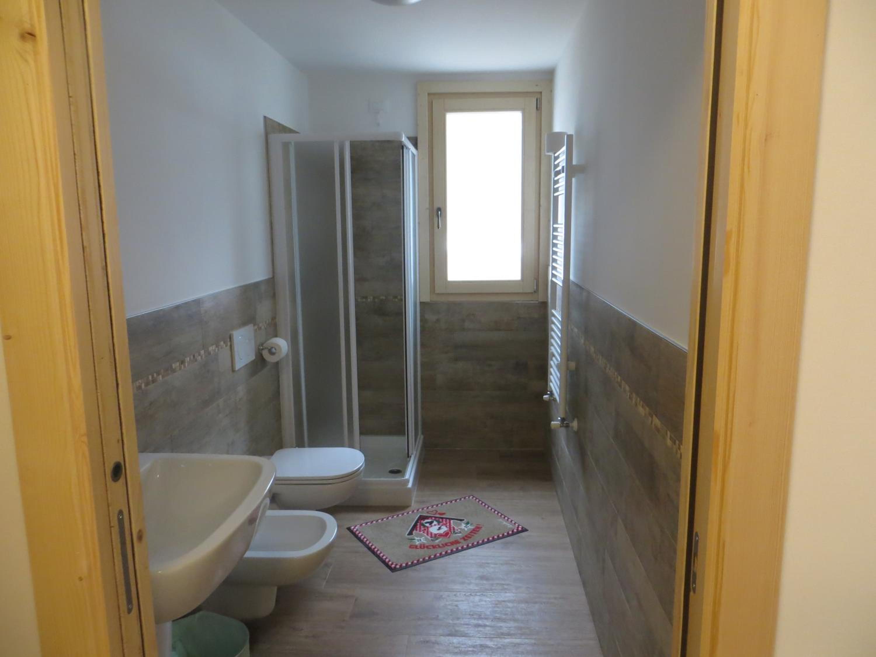 Quadruple Room - Photo 5