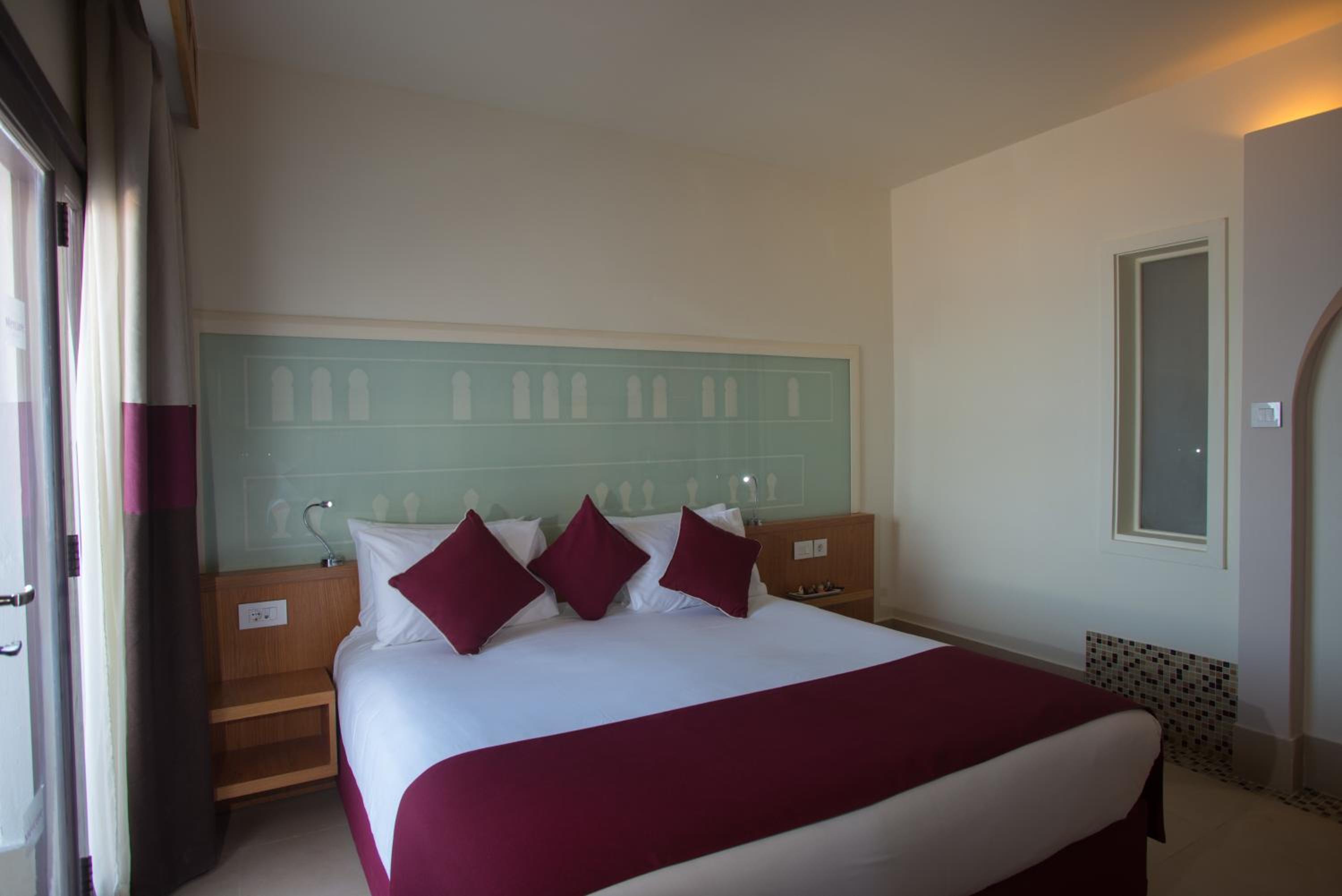 Standard Double Room - Photo 3