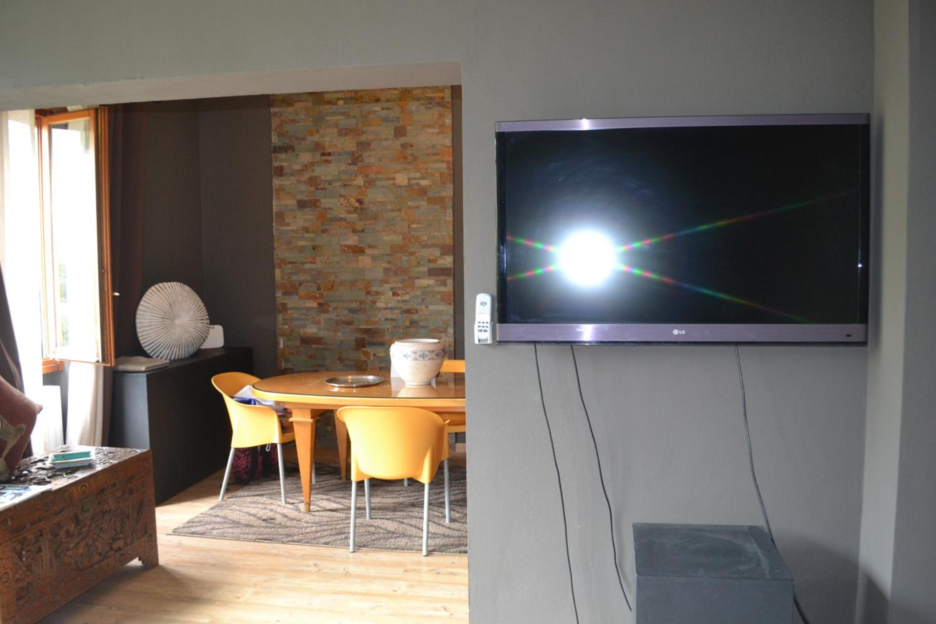 Two-Bedroom Deluxe Apartment with Garden View