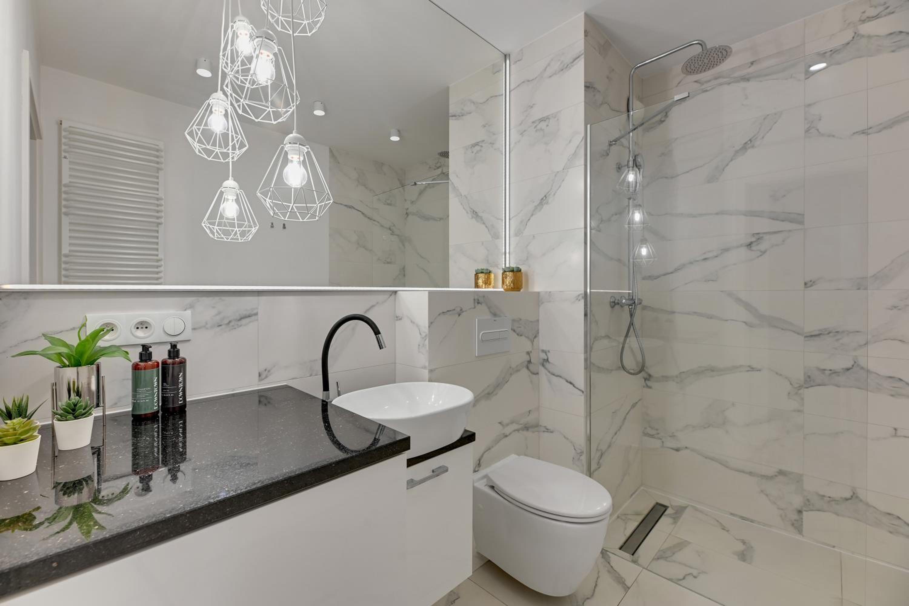 One-Bedroom Deluxe Apartment