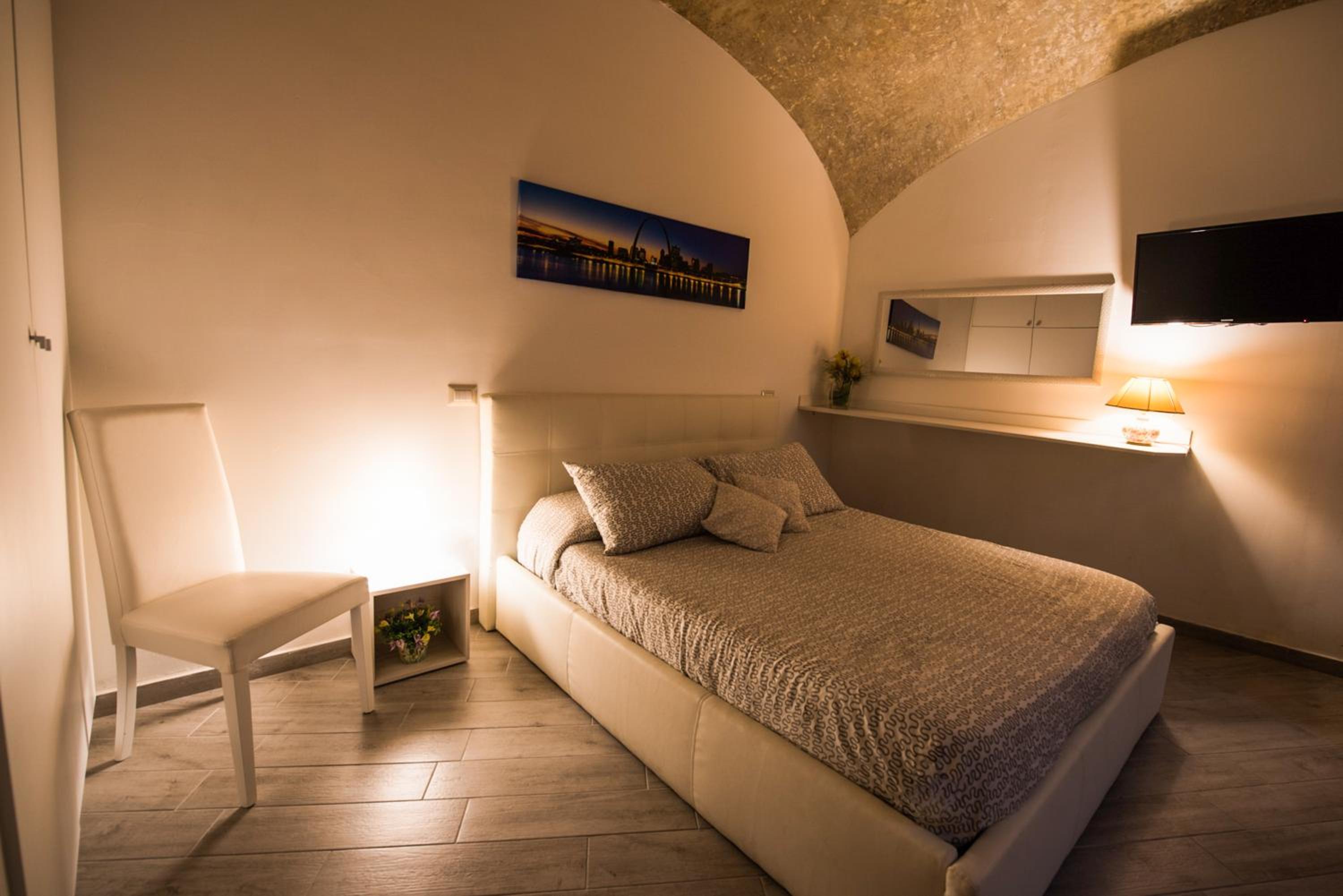 Triple Room - Photo 19