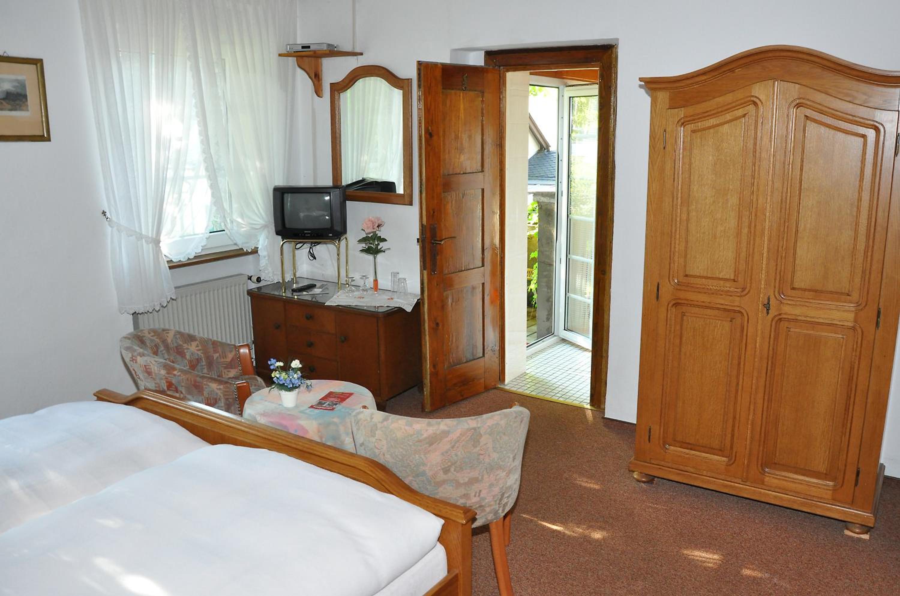 Budget Double Room photo 1