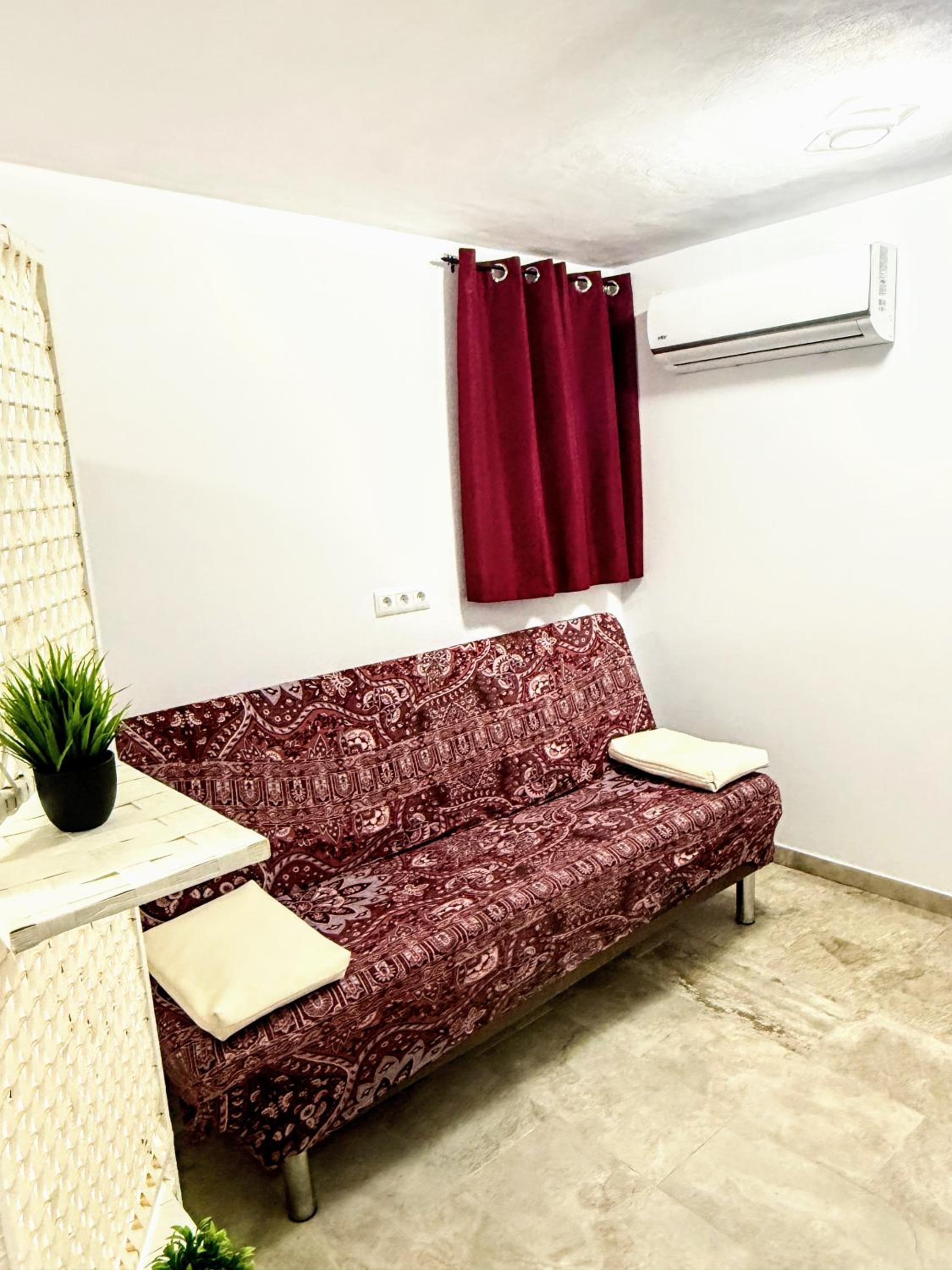 Deluxe Double Room with Shower