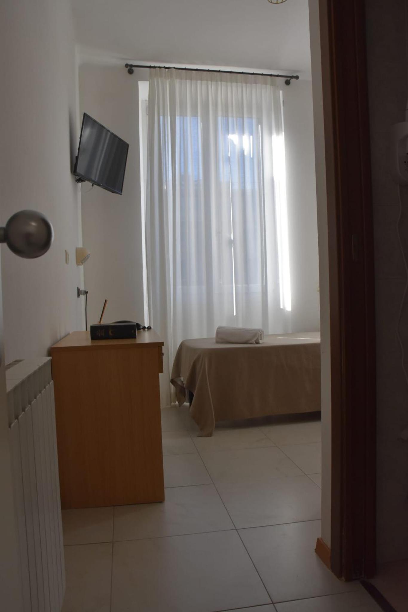 Deluxe Single Room photo 2