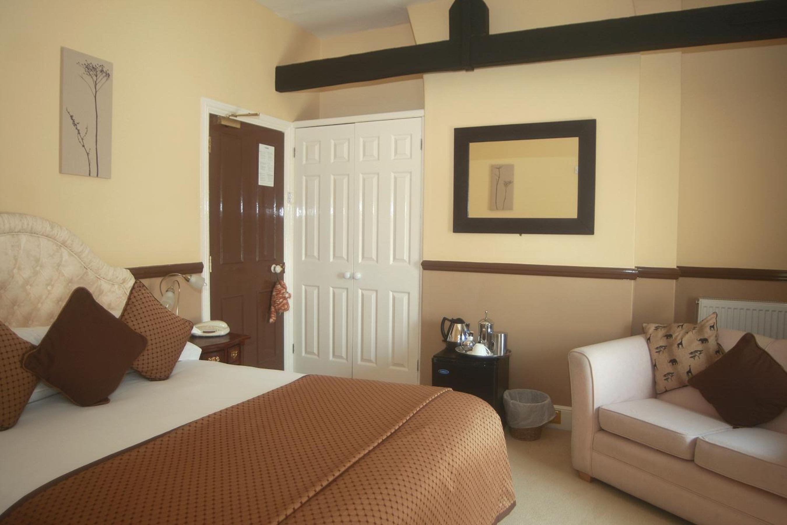 Standard Double Room - Photo 4
