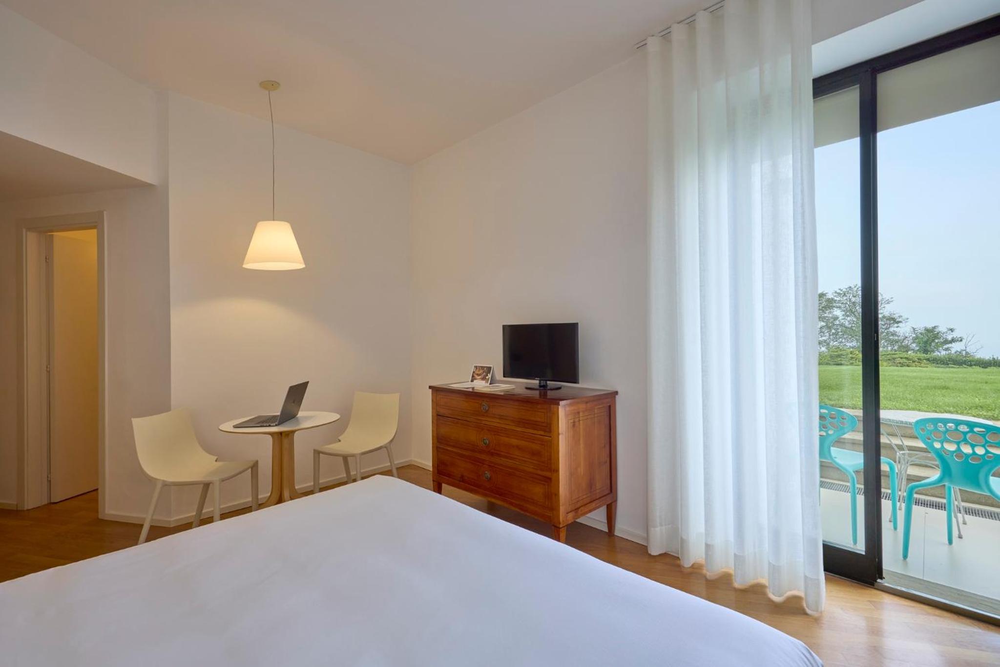 Superior Double or Twin Room with Sea View photo 2