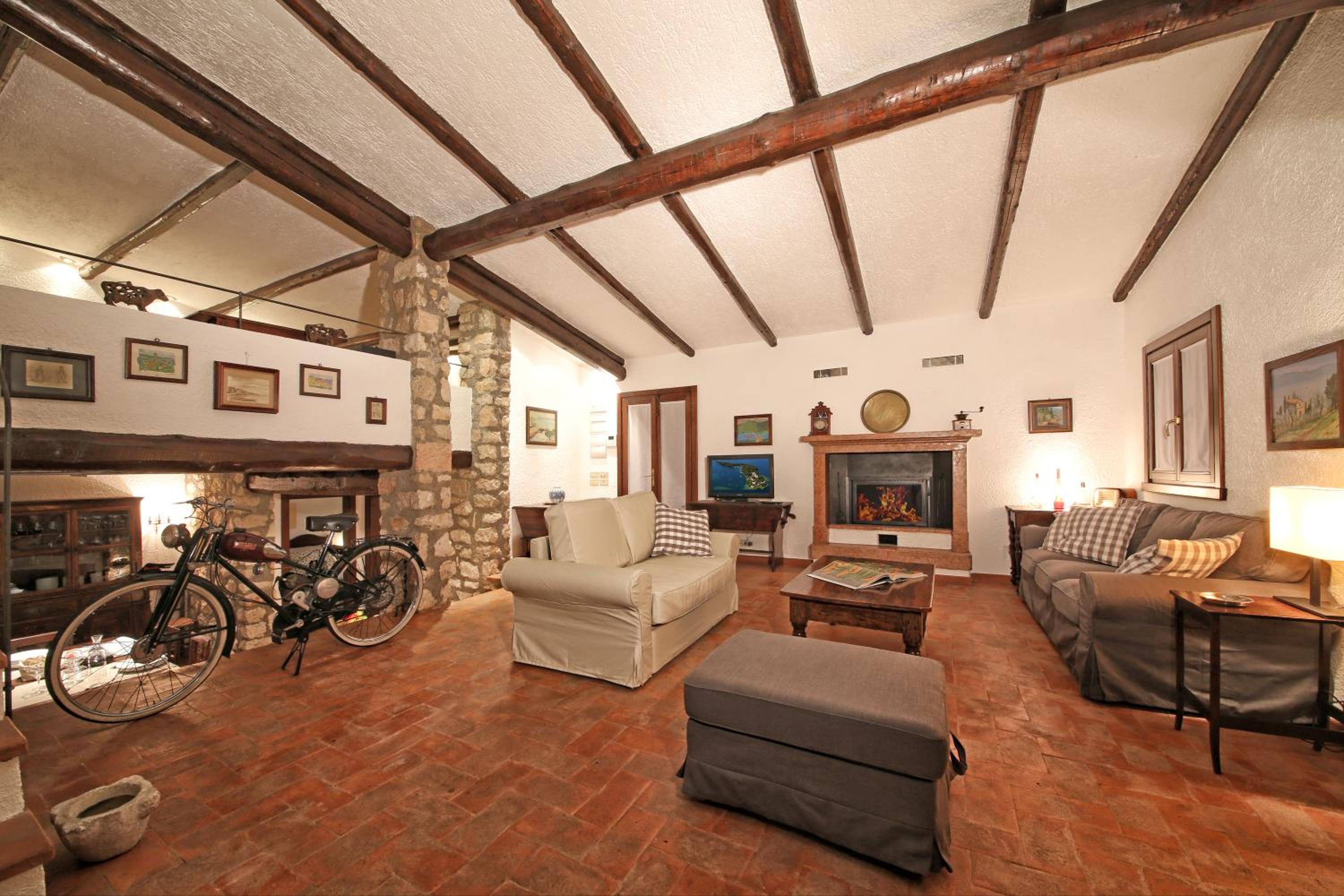 Three-Bedroom Villa photo 3