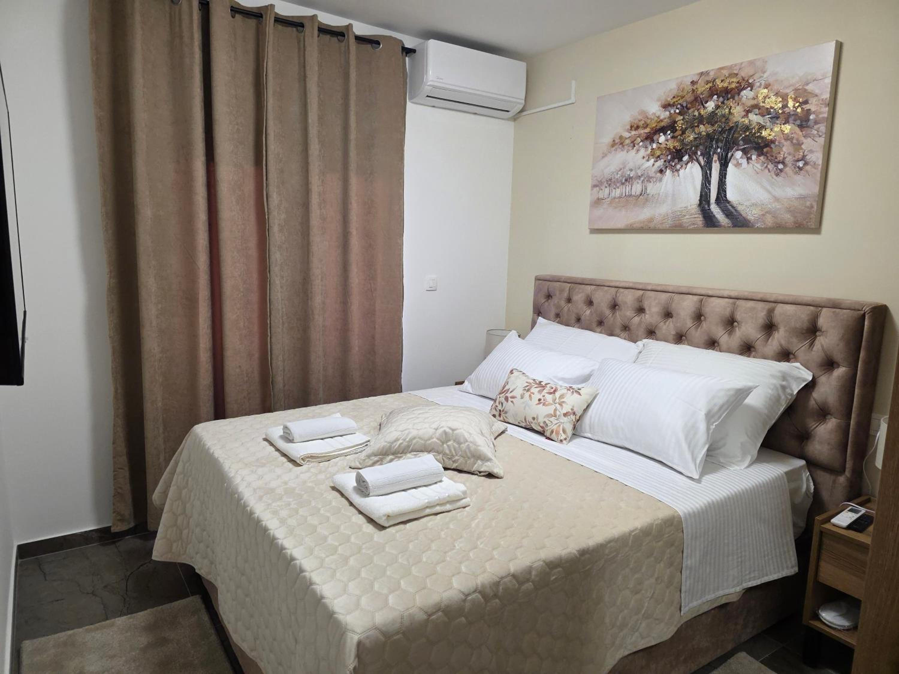 Two-Bedroom Deluxe Apartment photo 1