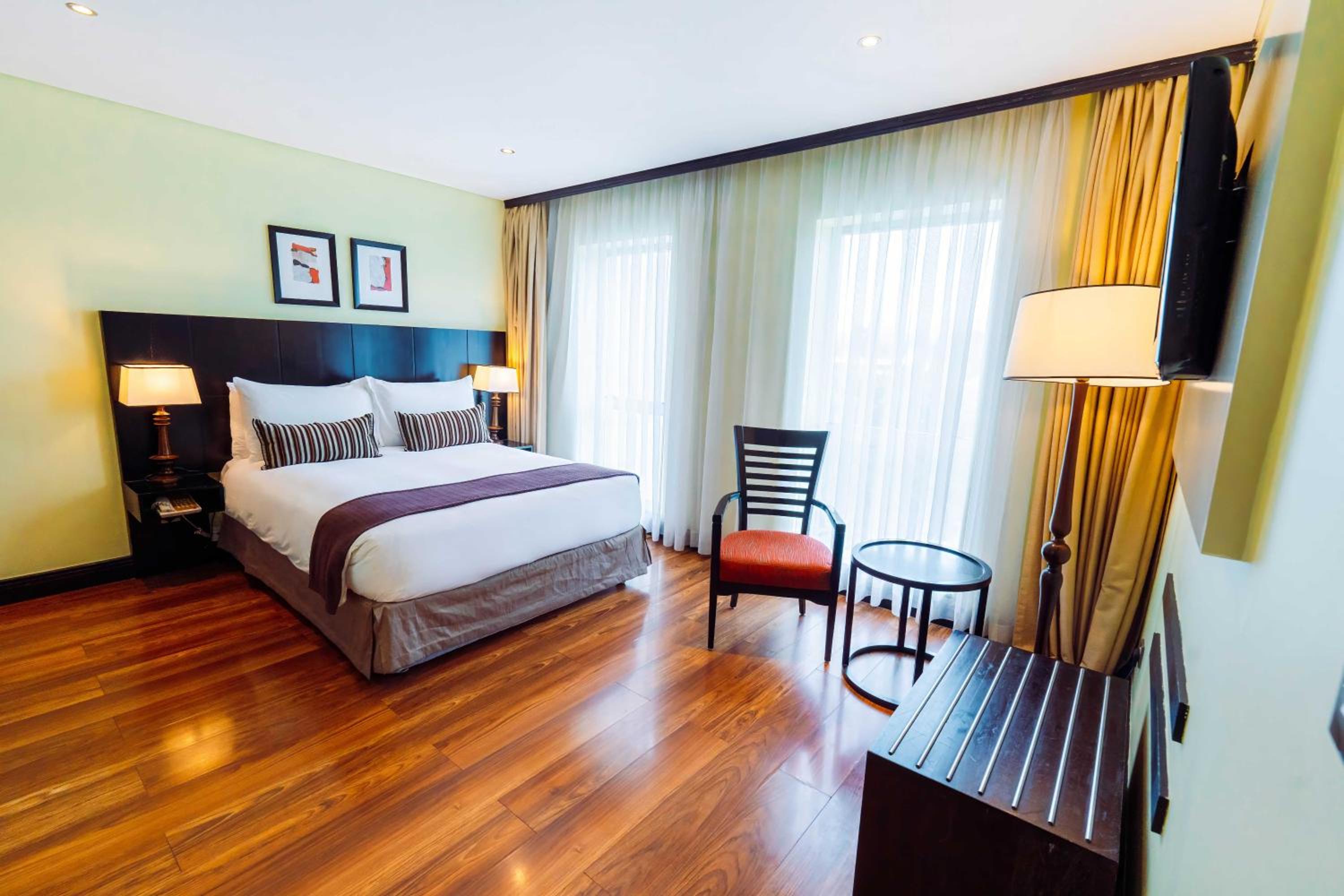 Executive Room