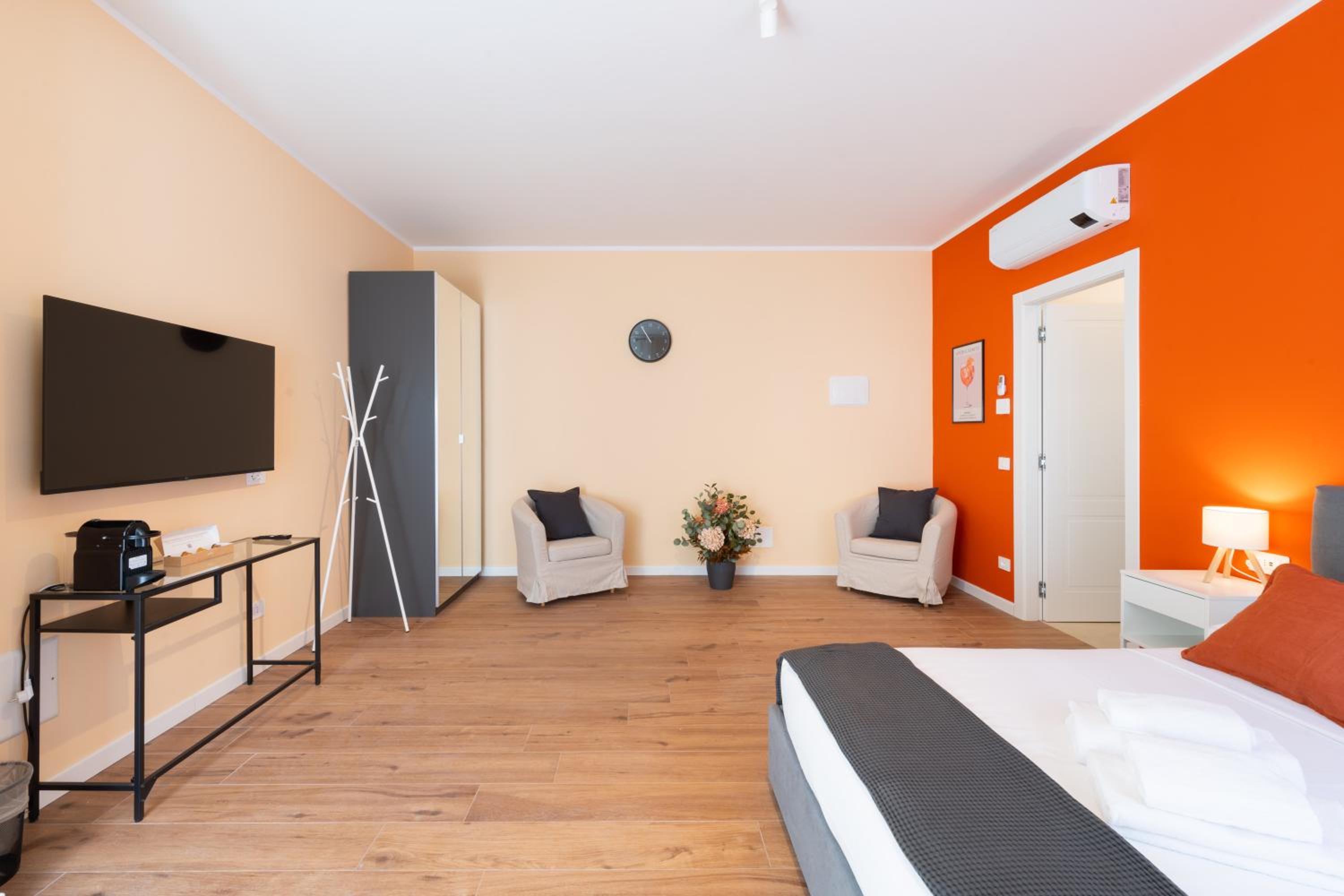 Double Room with Terrace - Photo 7