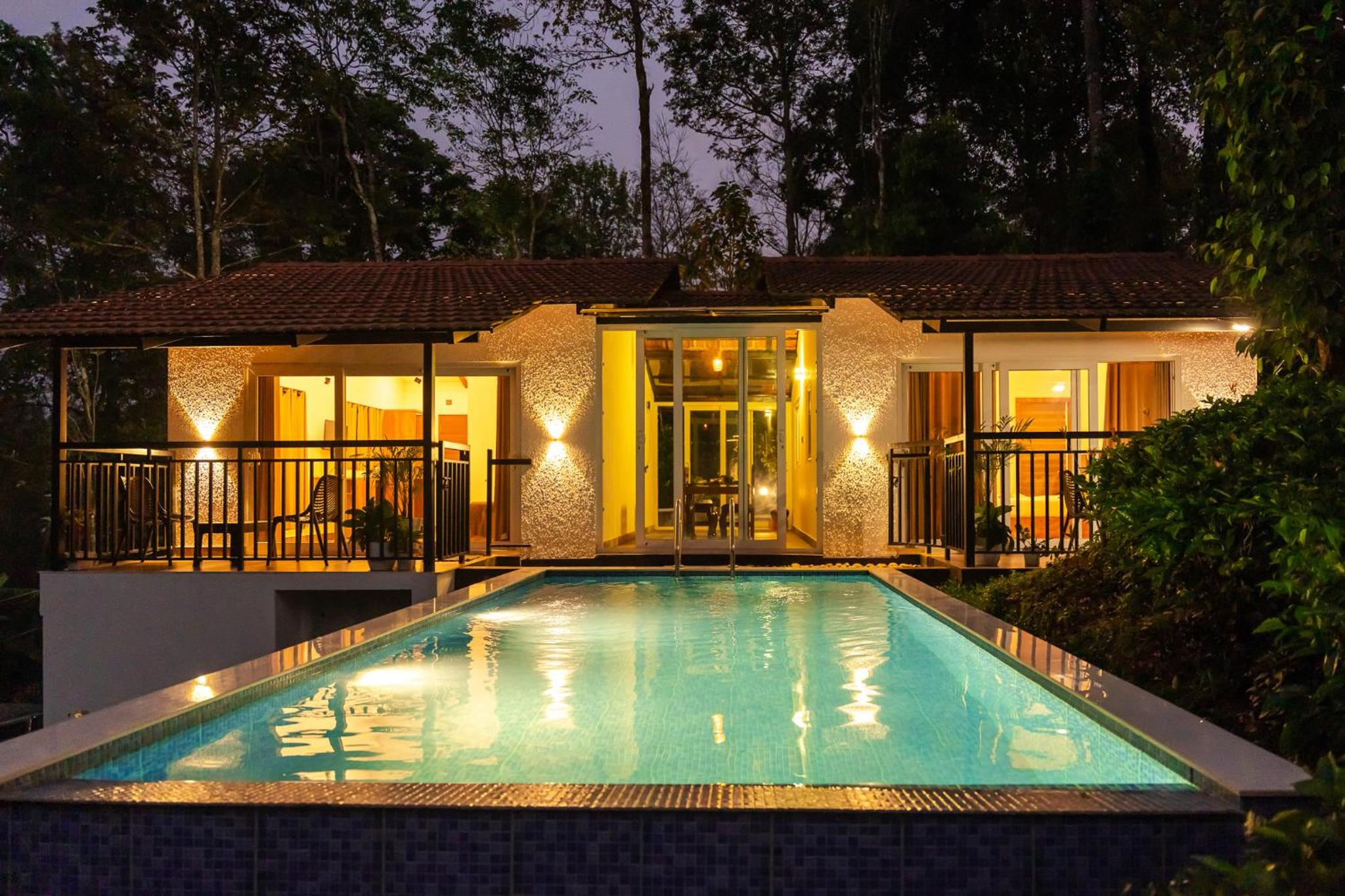 Double Room with Pool View photo 1
