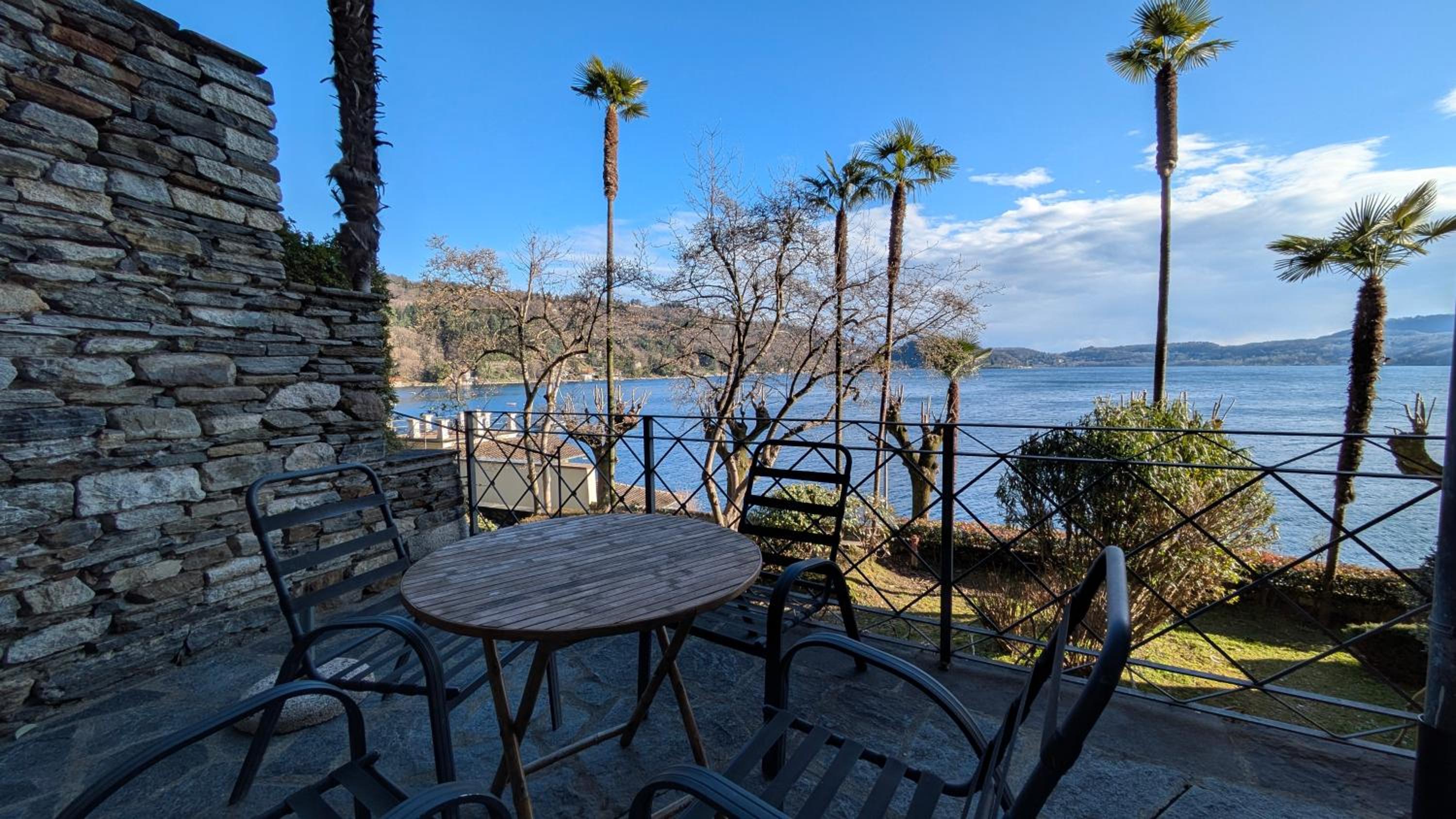 Apartment with Lake View photo 3