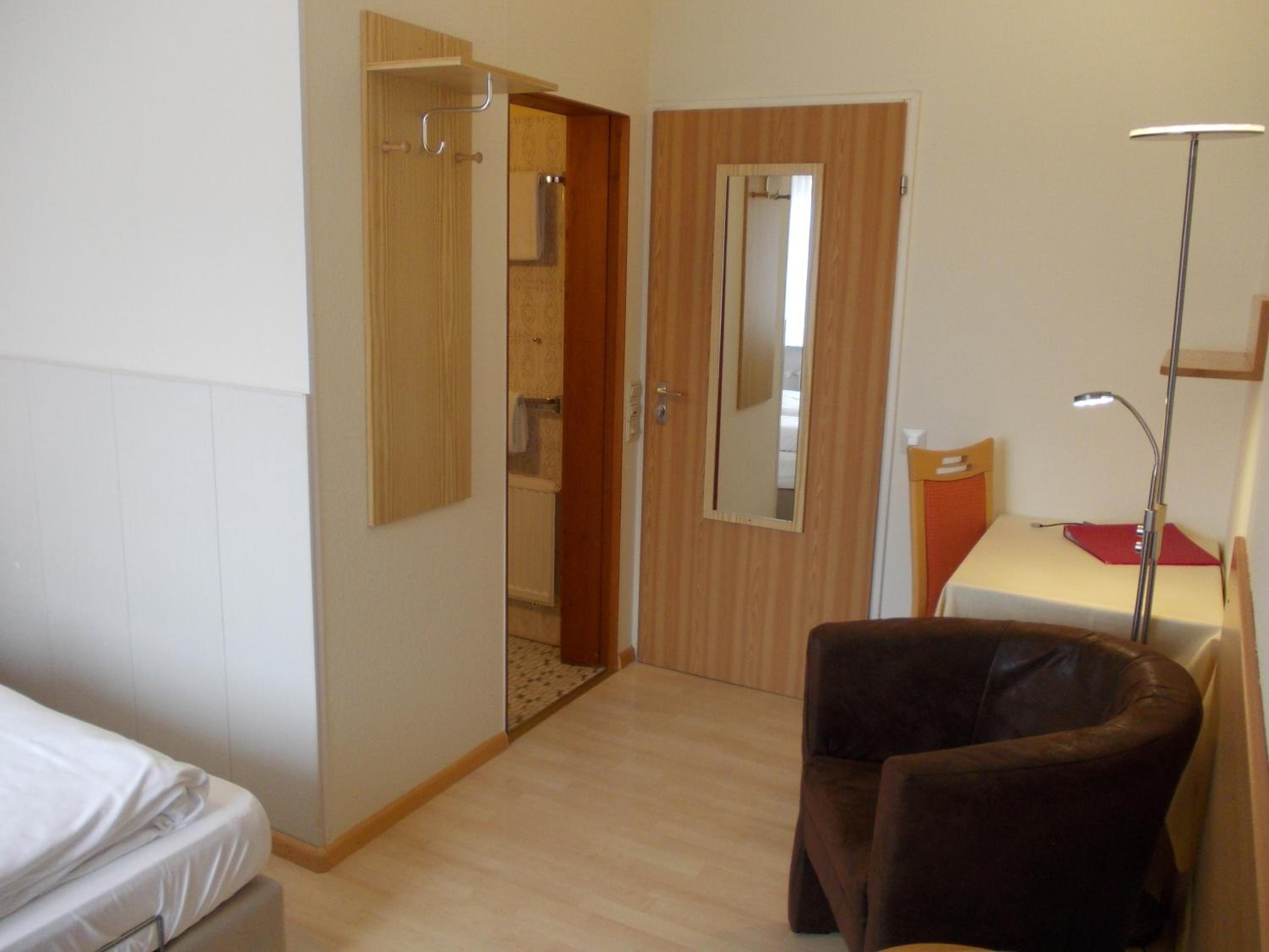 Double Room with Balcony - Photo 1