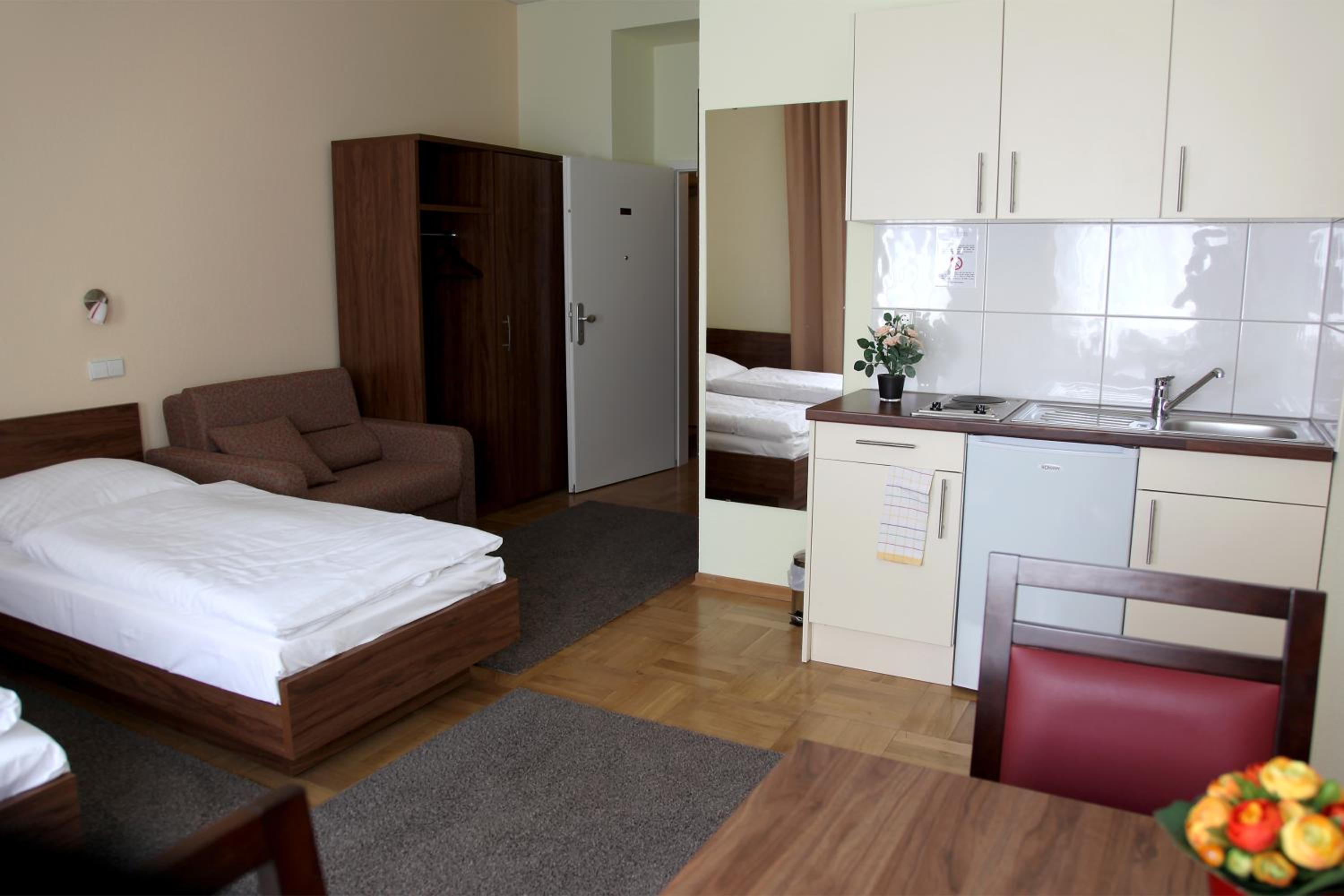 Double Room - Photo 1