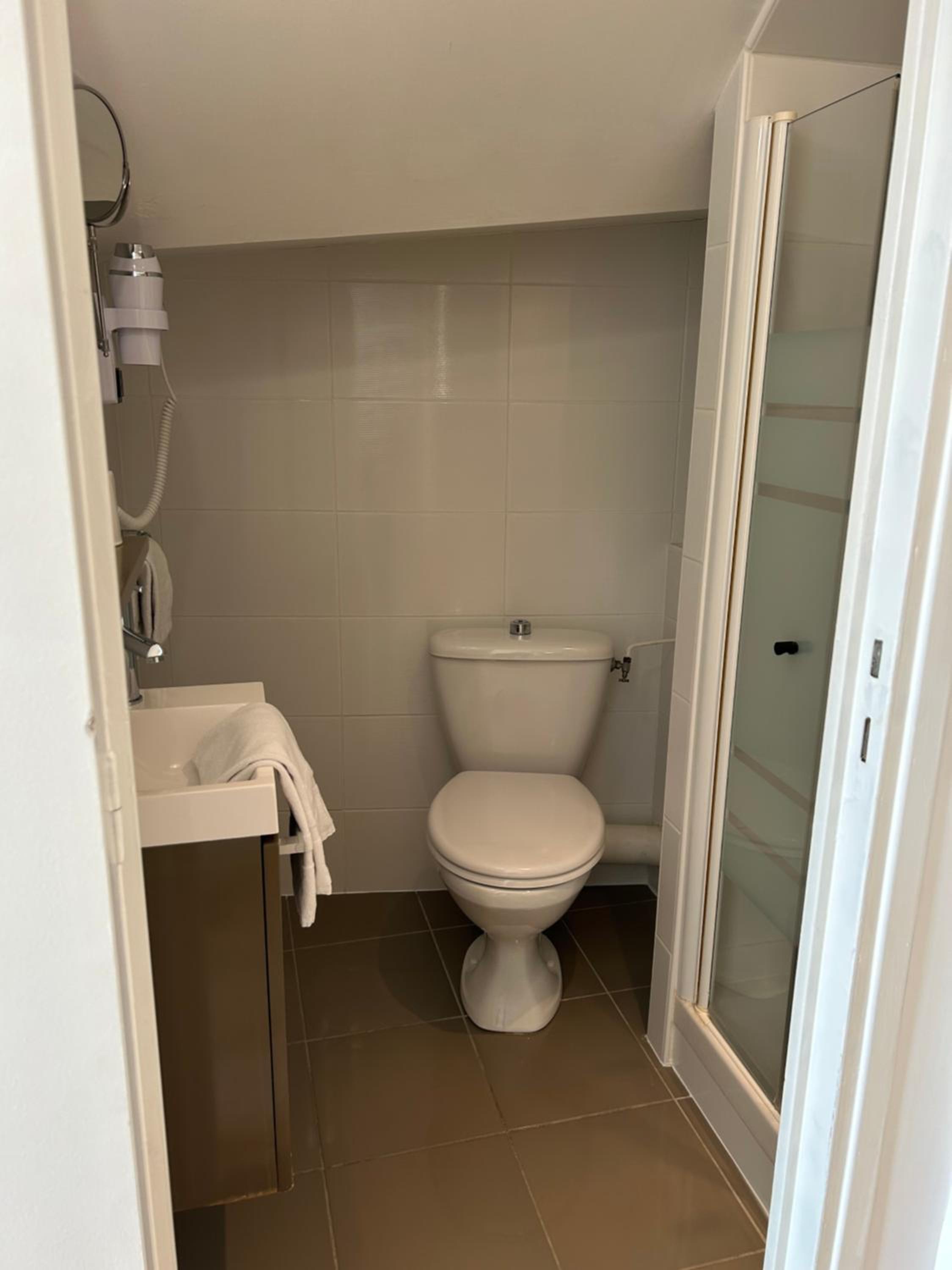 Single Room photo 3