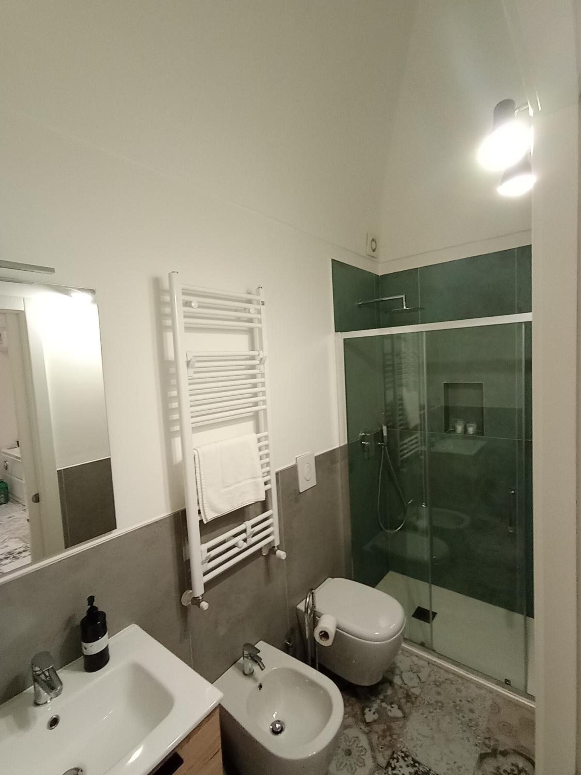 Queen Room with Spa Bath photo 2