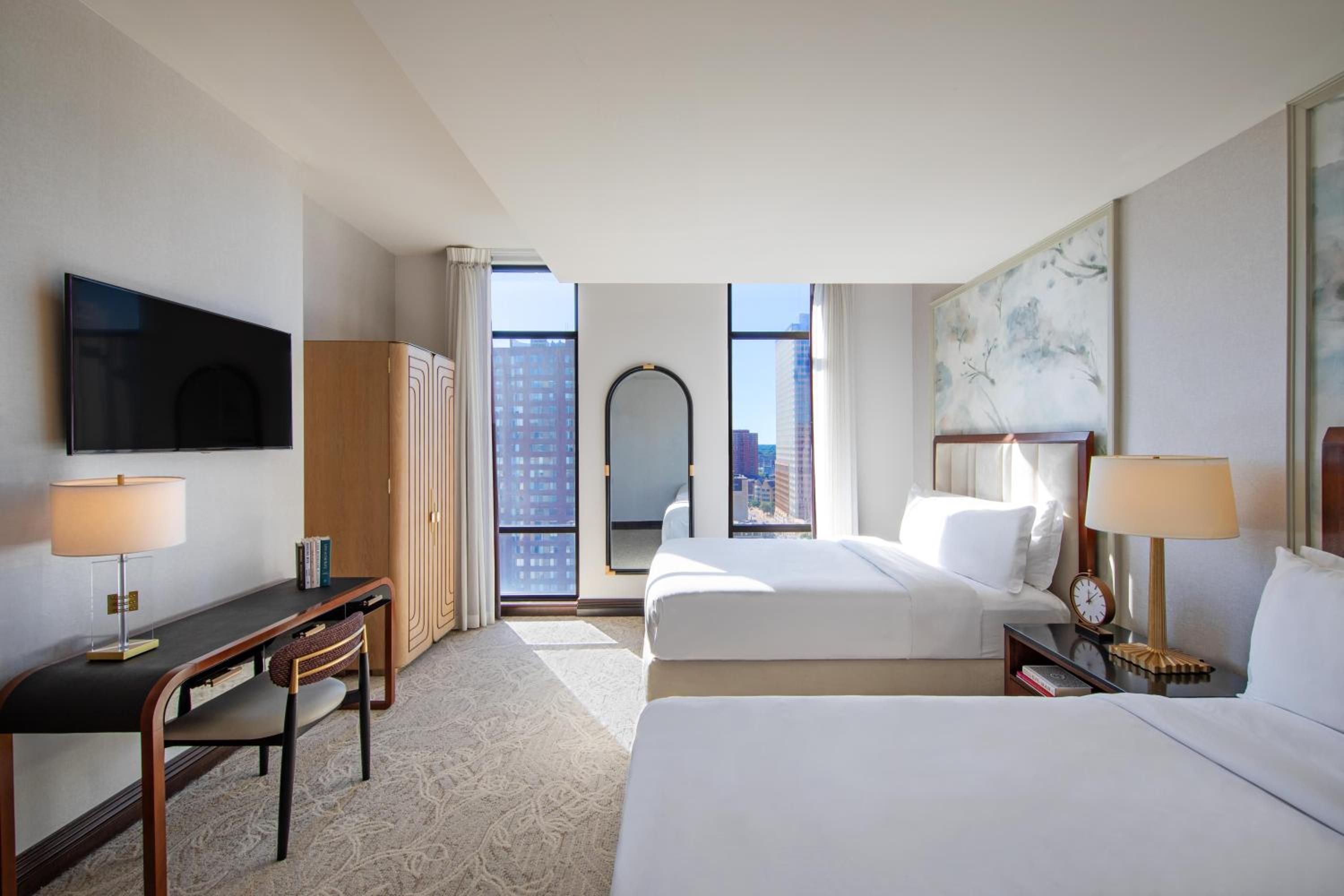Executive Guest room, 2 Queen - Photo 2