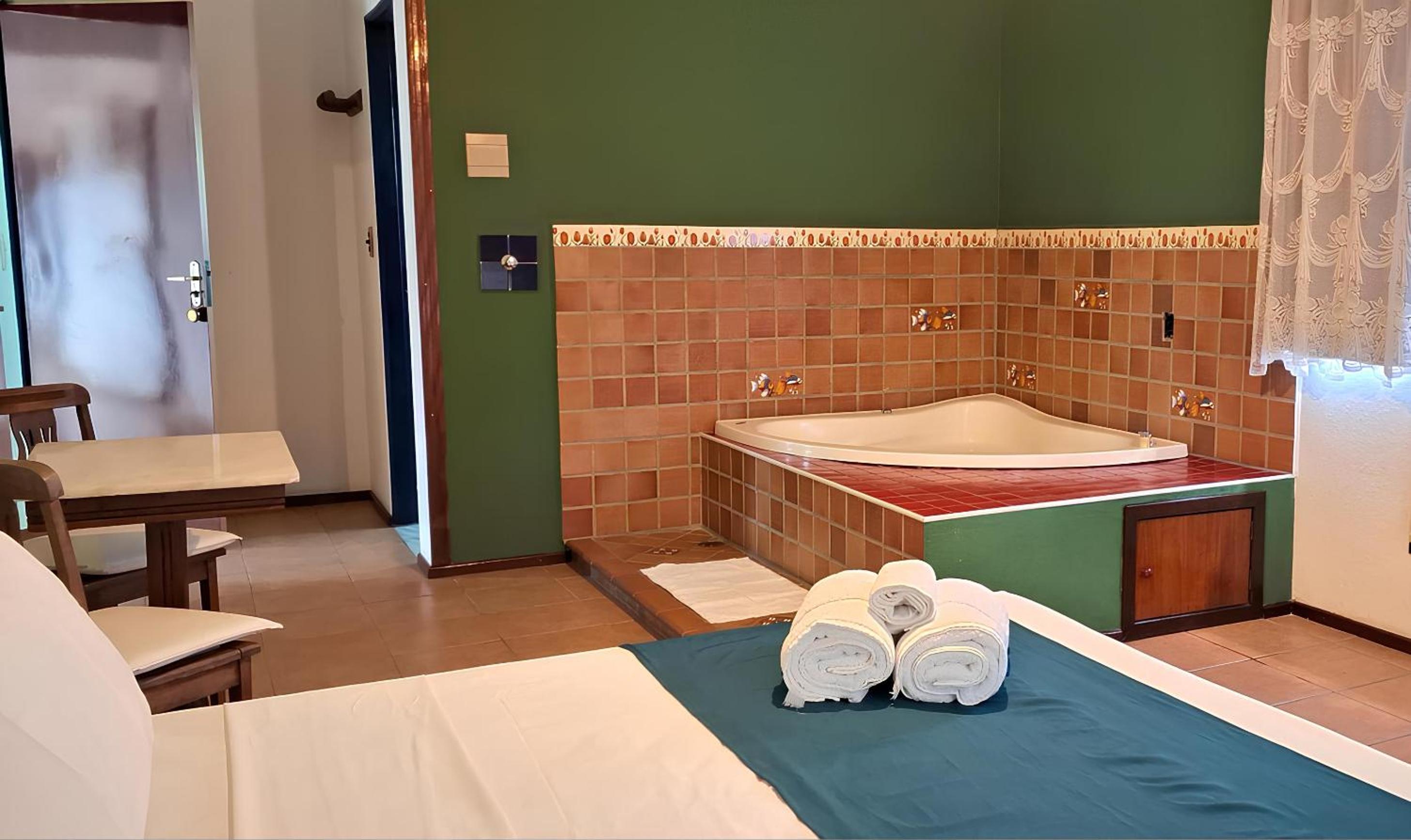 Suite with Spa Bath