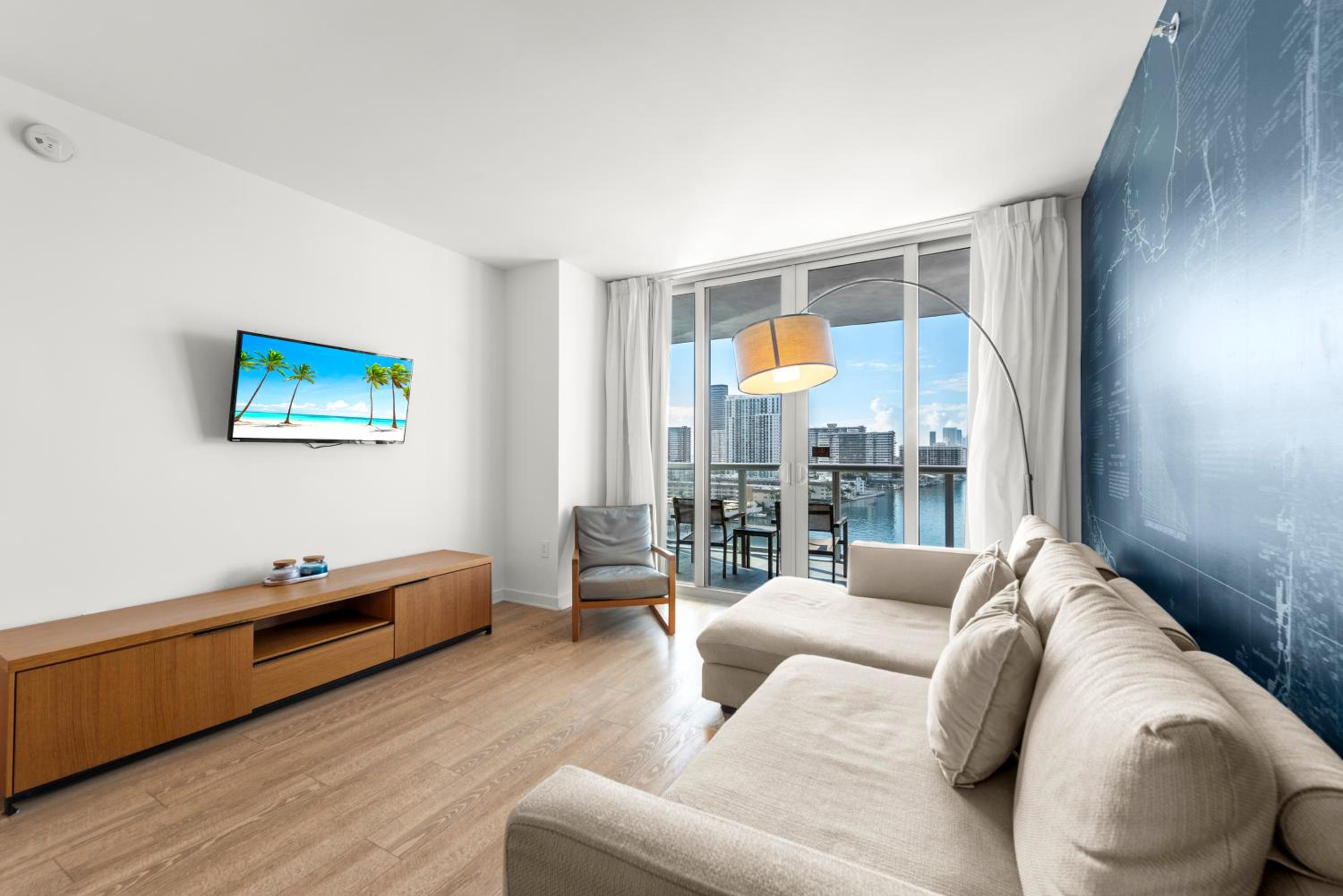 Superior Apartment with Balcony