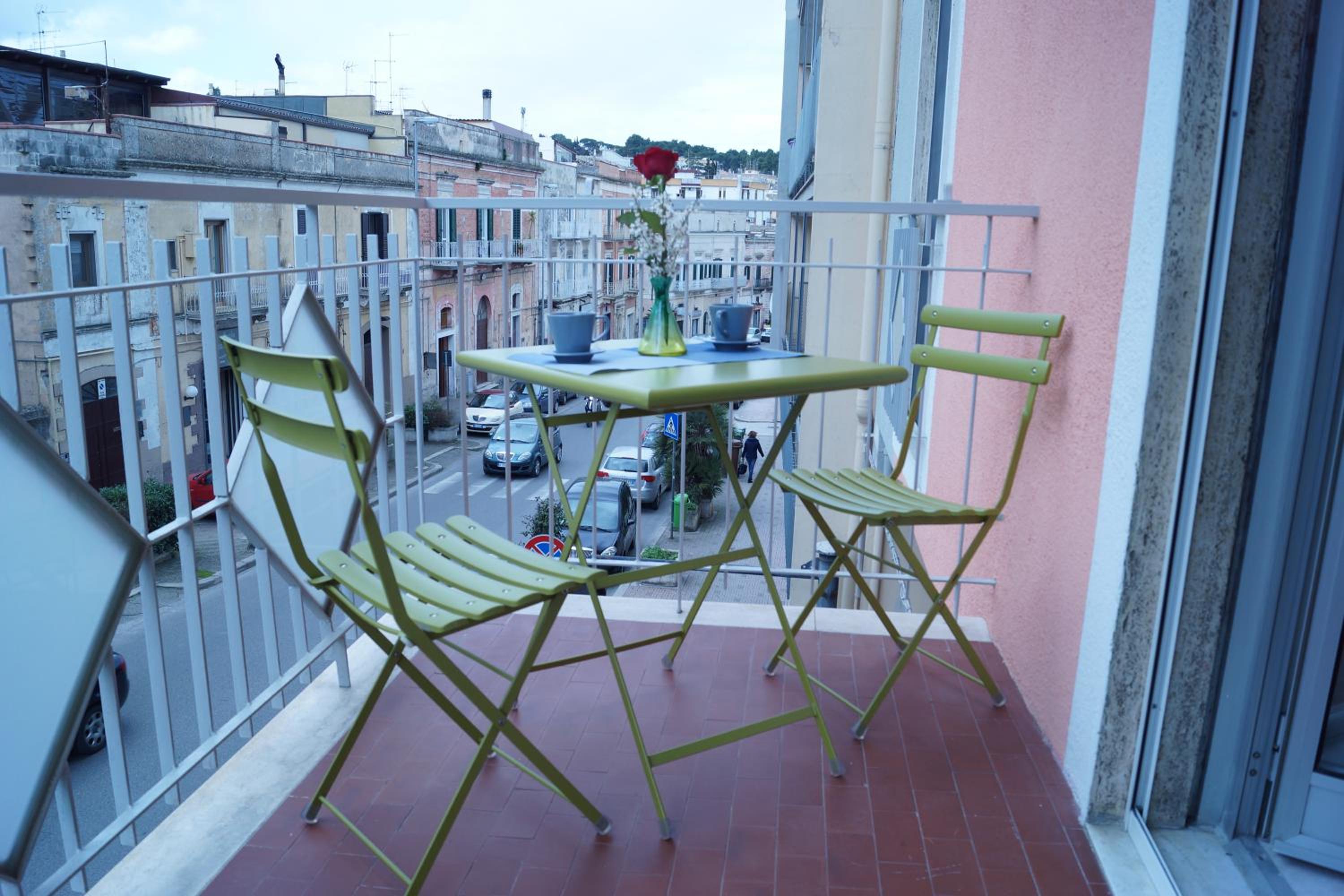 Double or Twin Room with Balcony - Photo 4