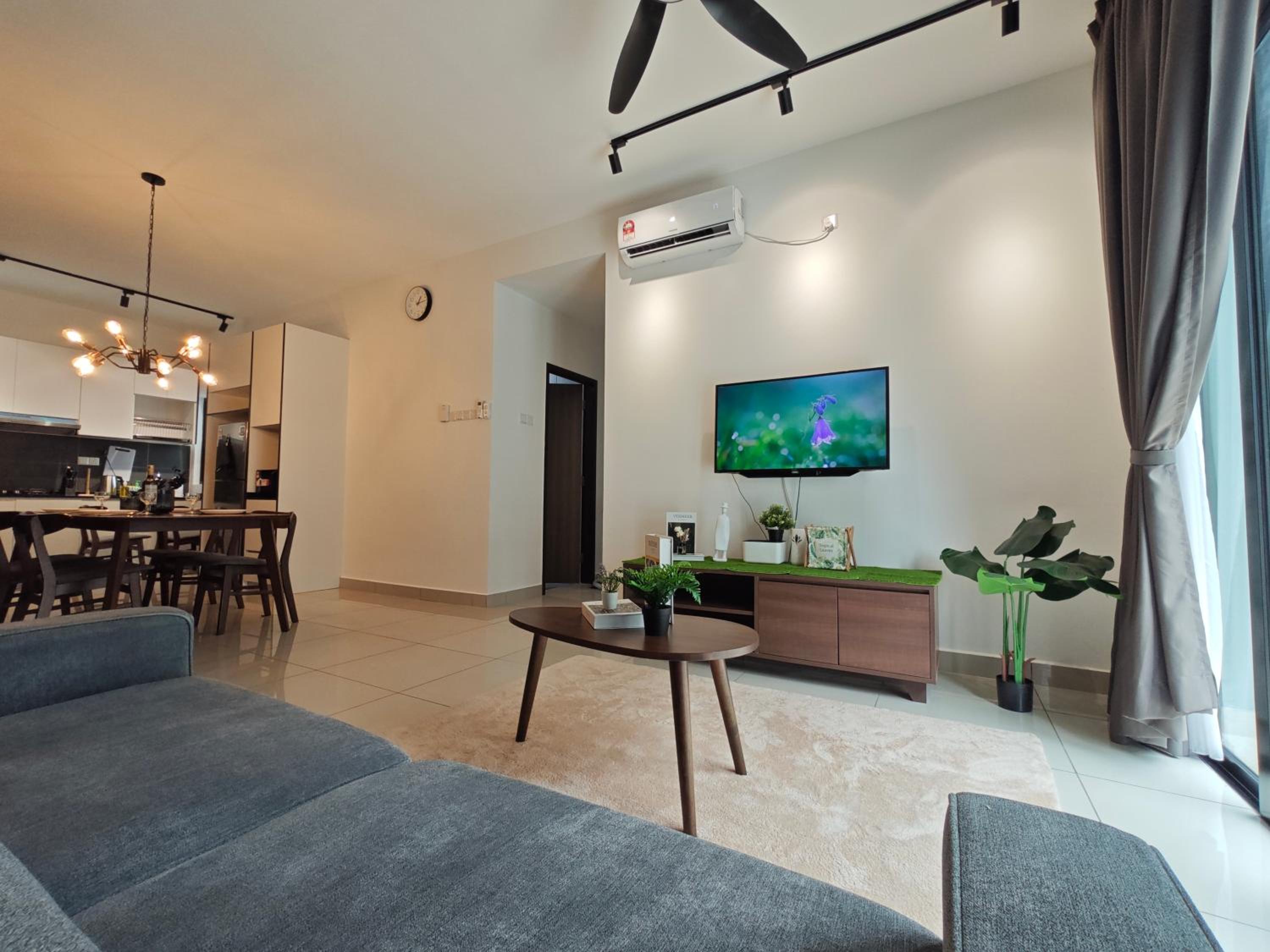 Deluxe Family Suite photo 2