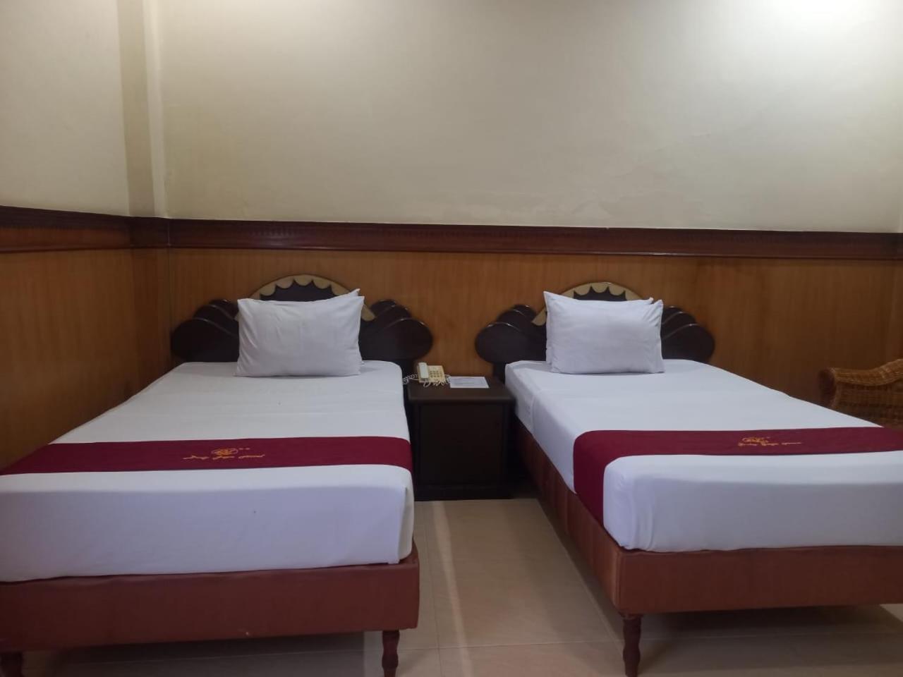Large Twin Room photo 2