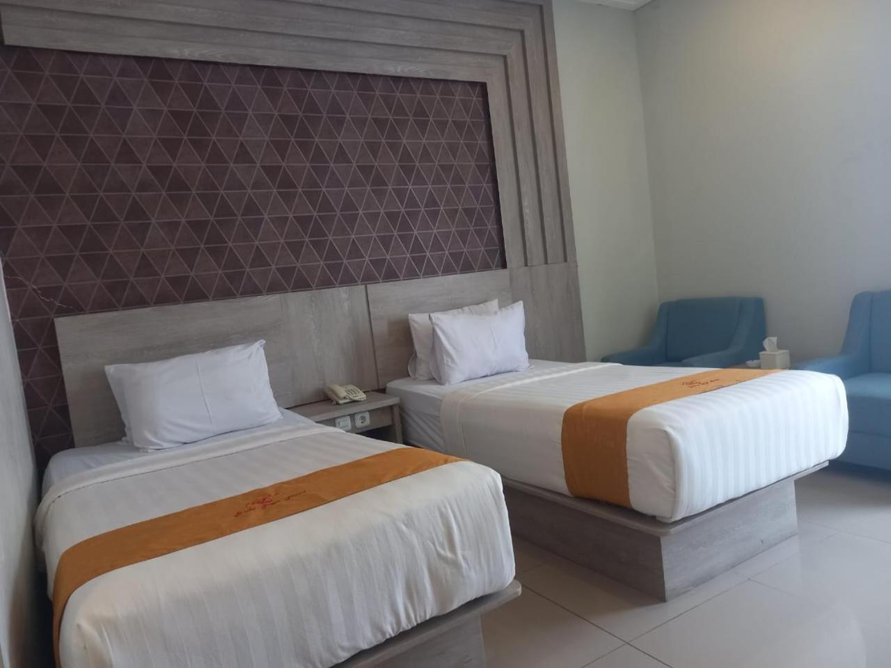 Deluxe Twin Room photo 3