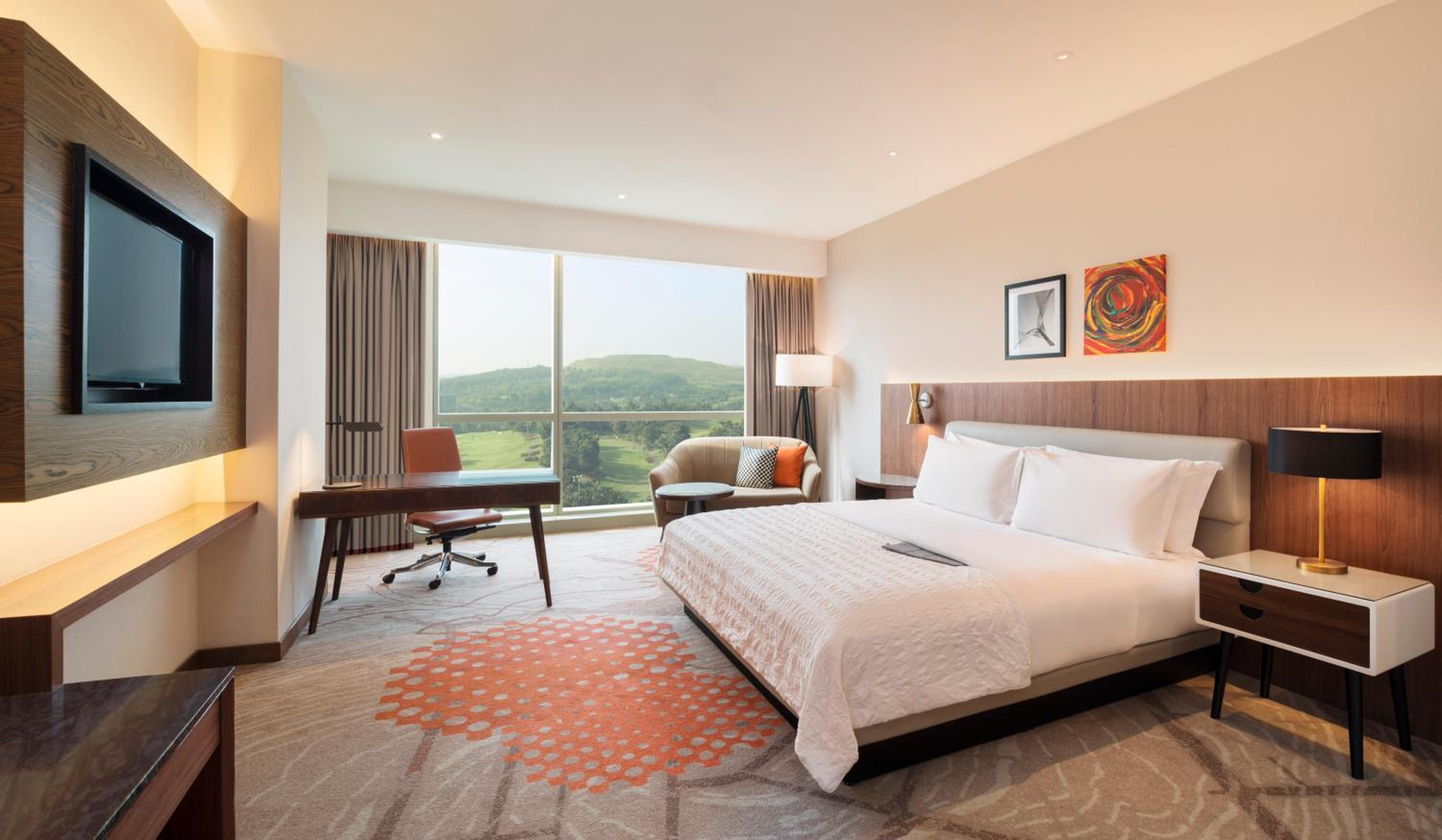 1 King Bed, Golf Course View, Guest Room photo 1