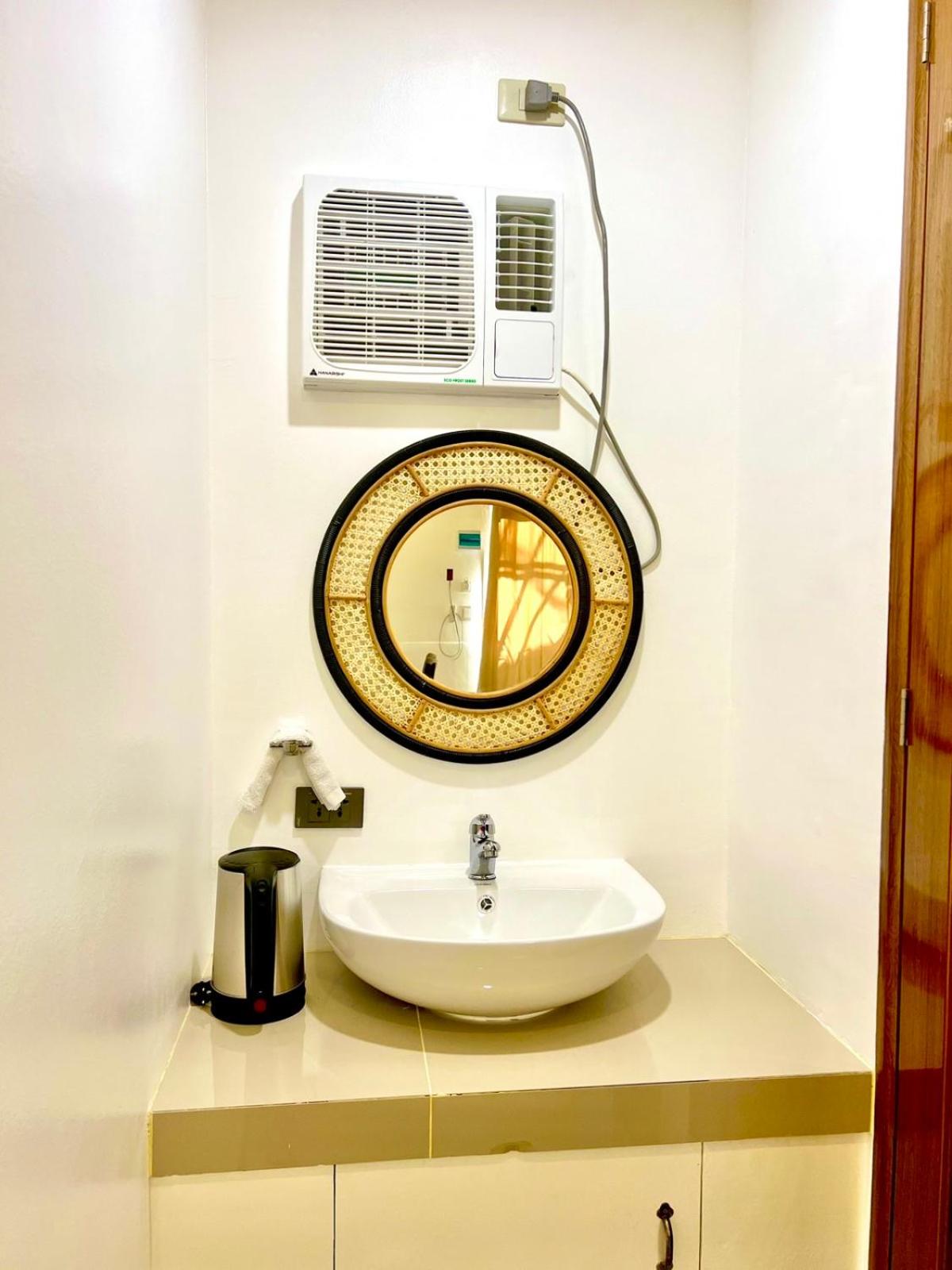 Deluxe Single Room photo 3