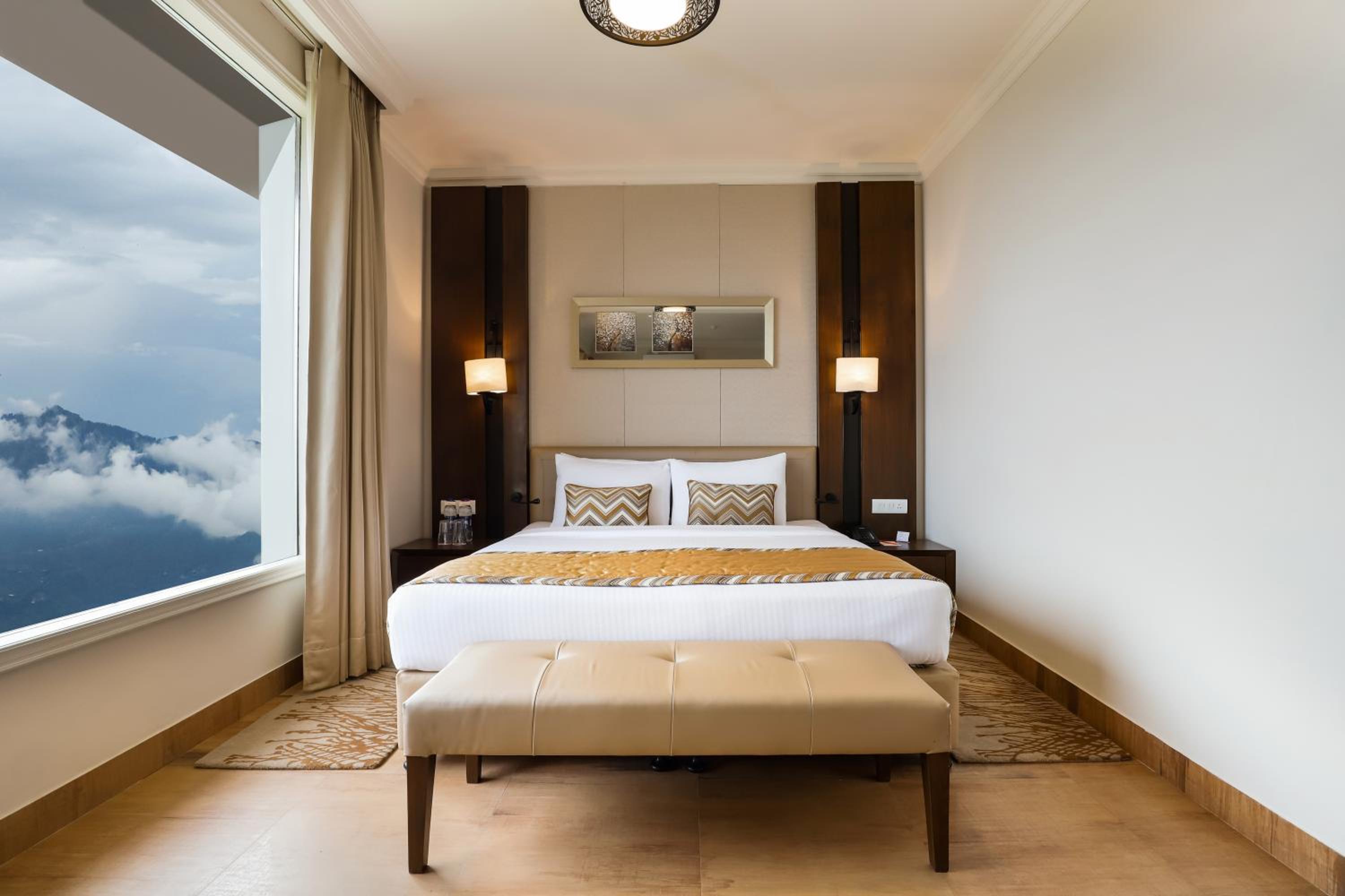 Super Deluxe Rooms with Valley View - Photo 6