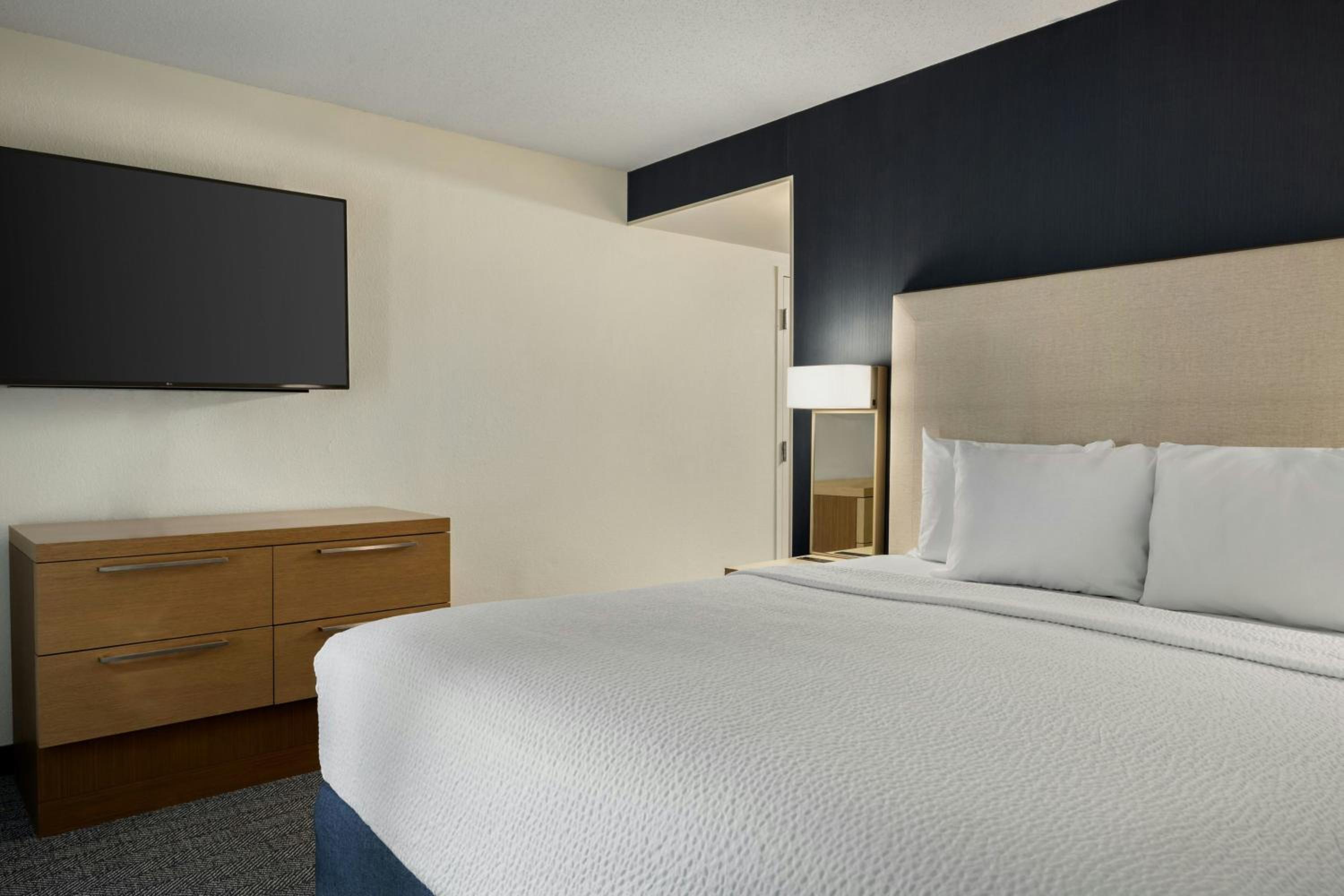 King Suite with Sofa Bed - Photo 2