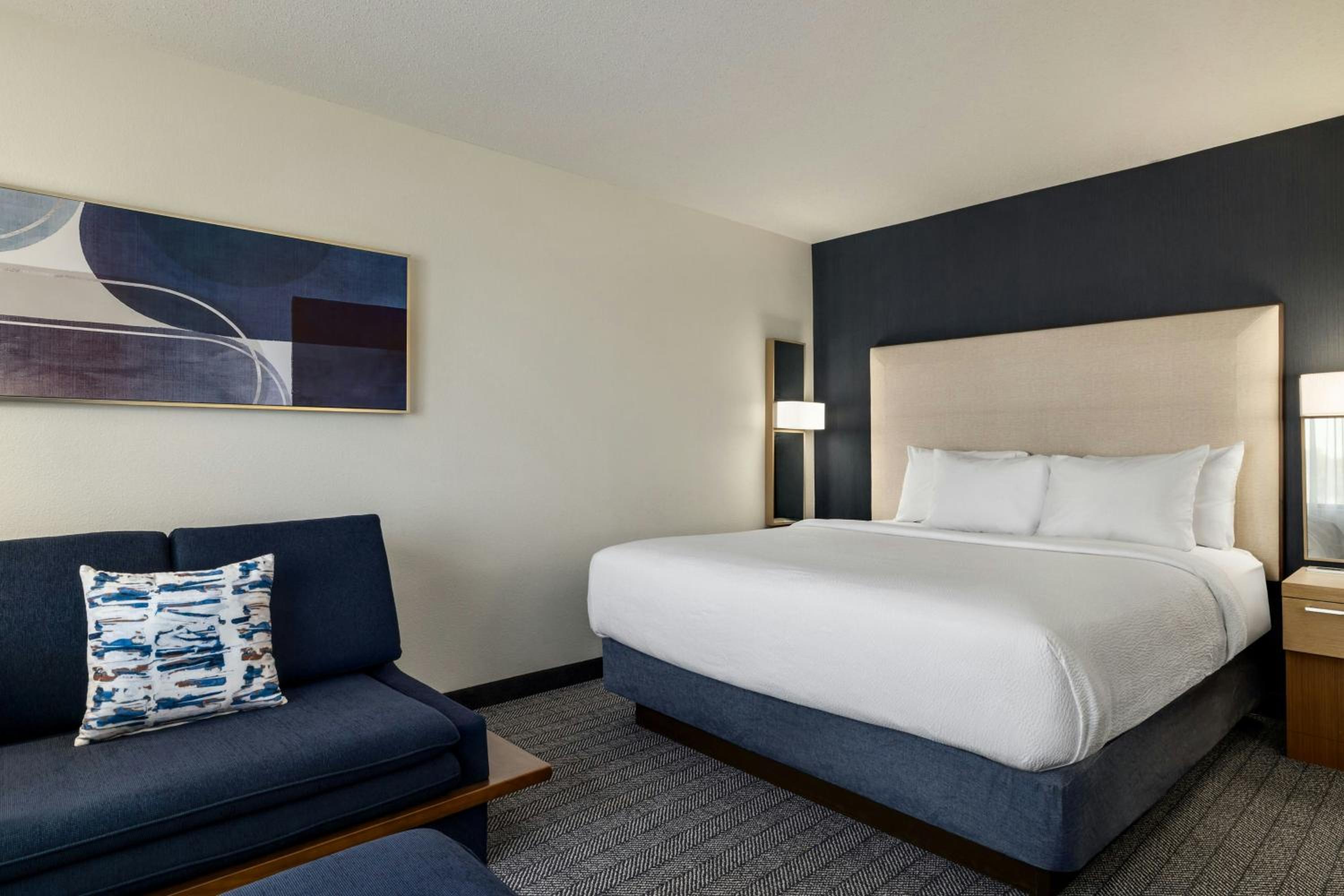 King Room with Sofa Bed and Roll-in Shower - Mobility and Hearing Accessible - Photo 2