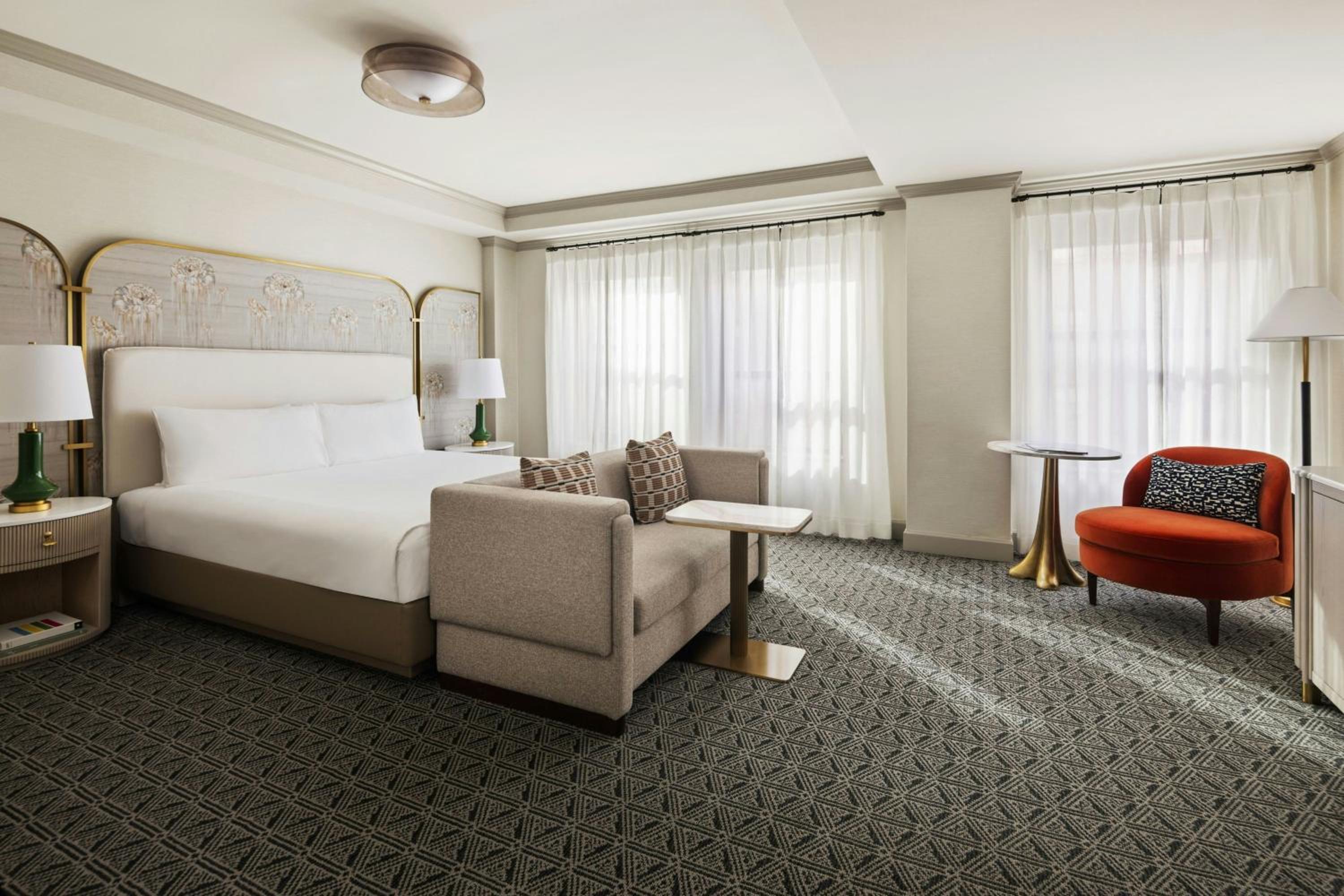 King Suite with Roll-In Shower - Mobility and Hearing Accessible - Photo 1