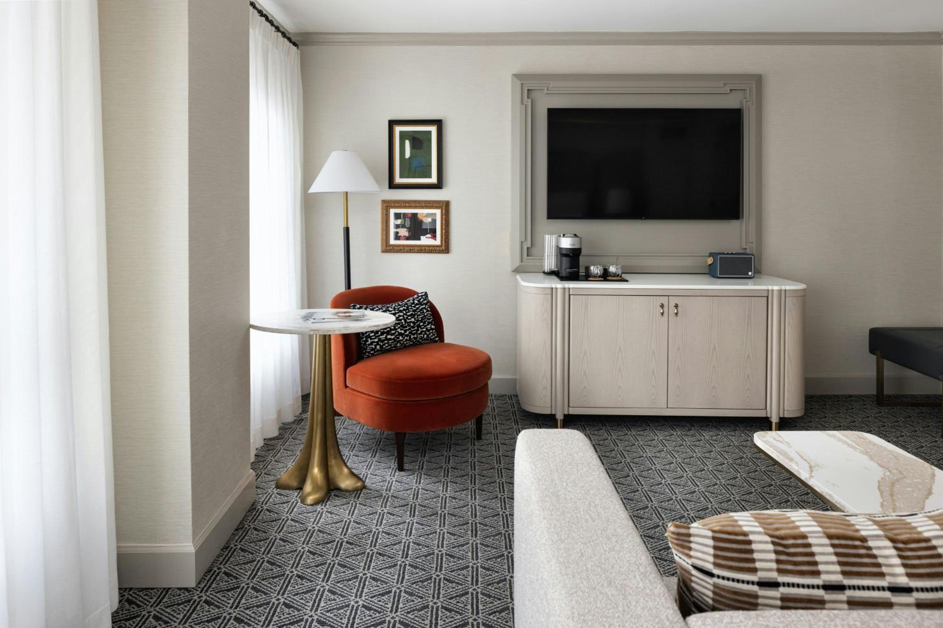 King Suite with Roll-In Shower - Mobility and Hearing Accessible - Photo 6