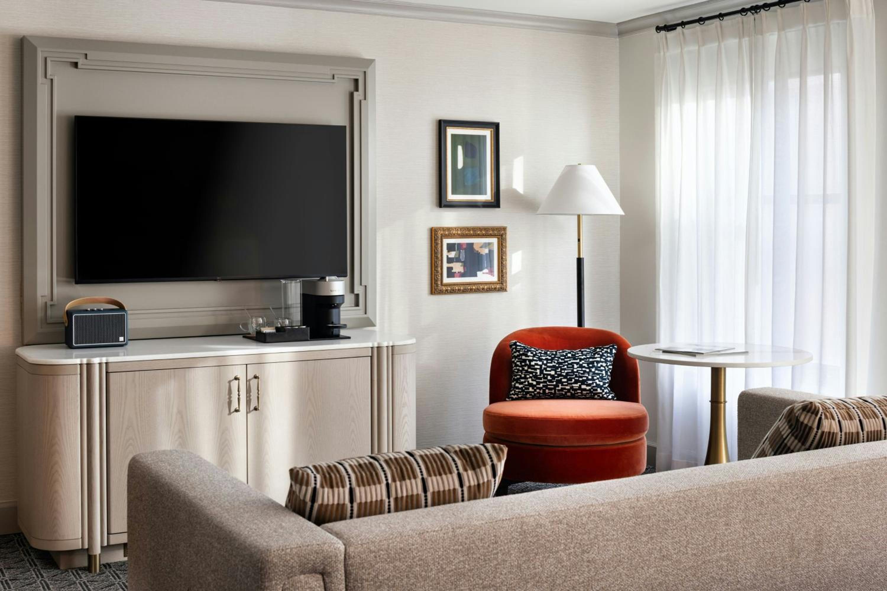 King Suite with Roll-In Shower - Mobility and Hearing Accessible - Photo 3